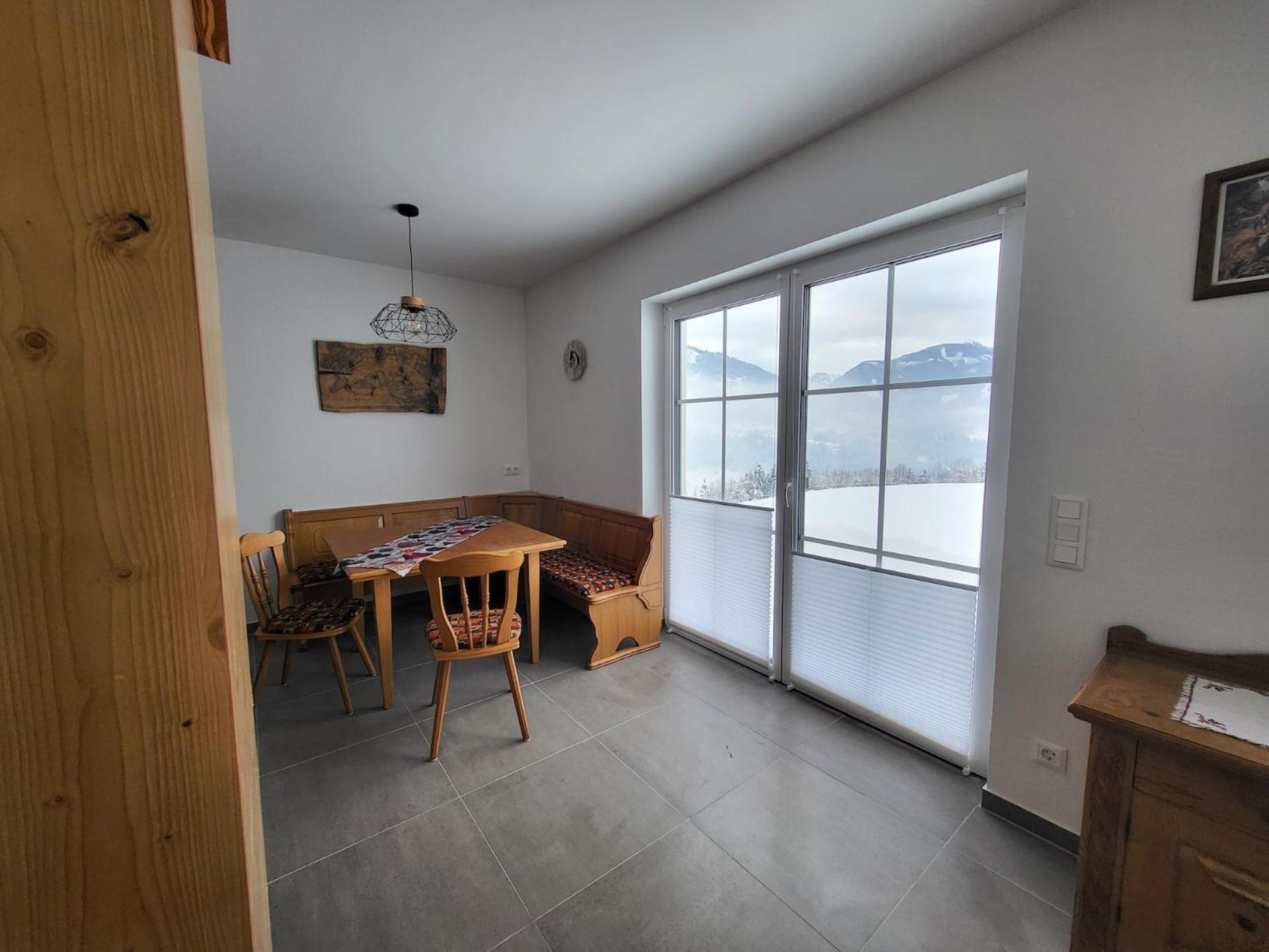 Apartment with Mountain View photo 2