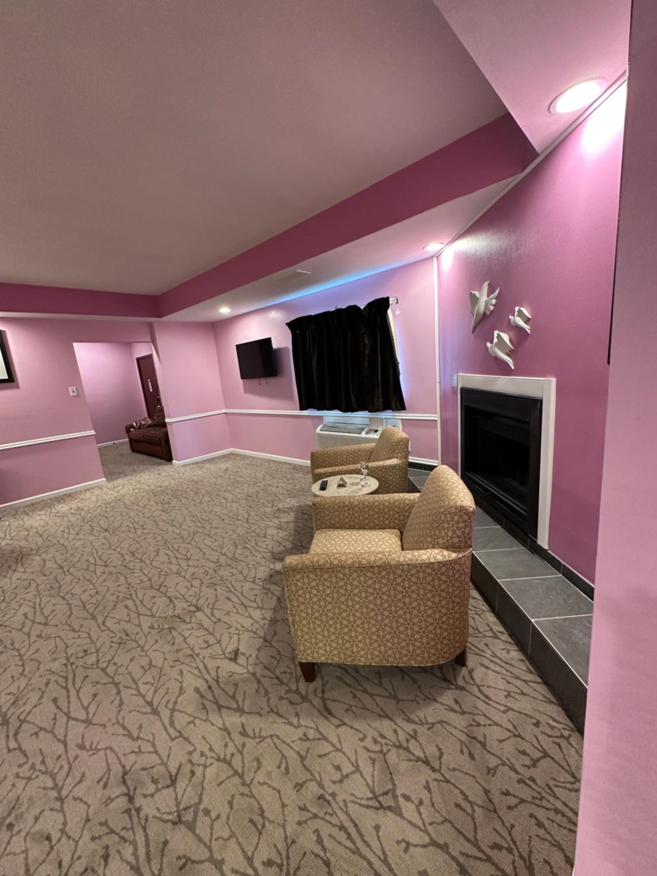 Suite with Garden View - Photo 8