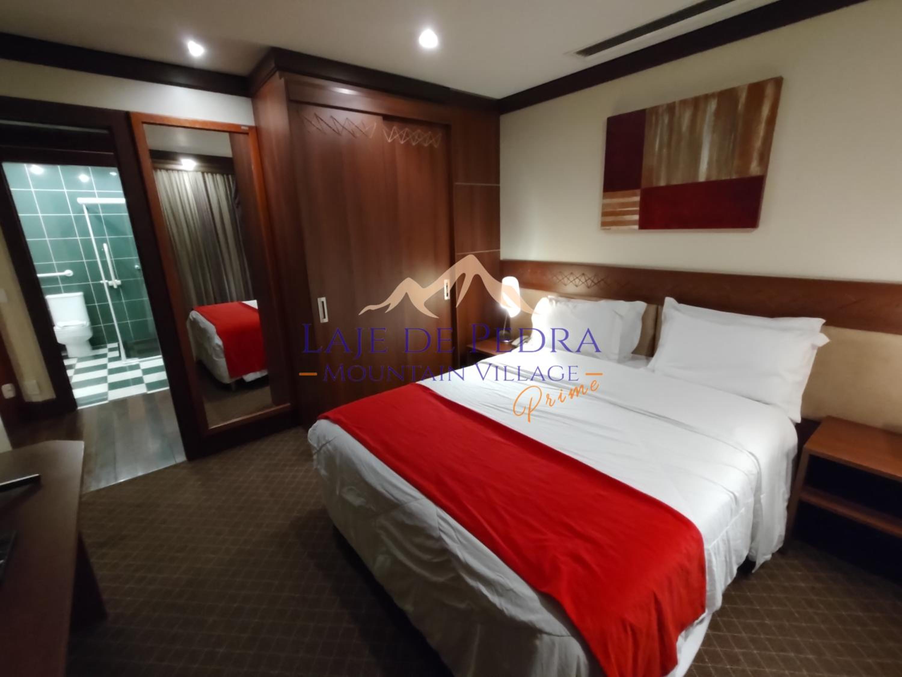 Deluxe Junior Suite photo 3