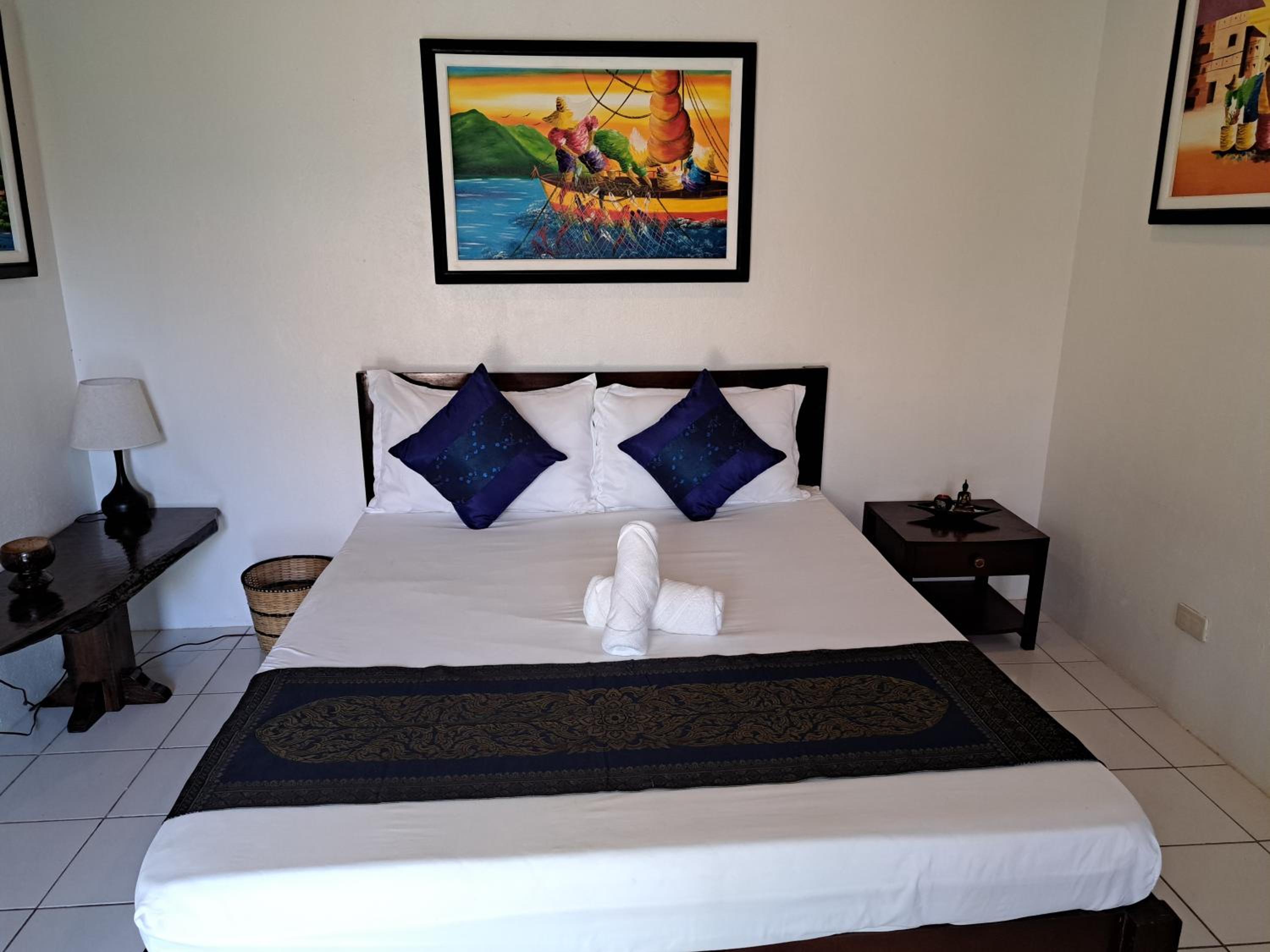 One-Bedroom House photo 1