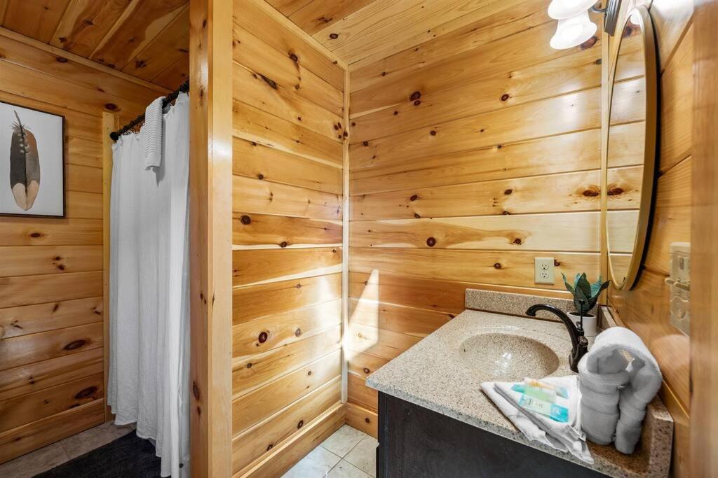 Four-Bedroom House photo 2