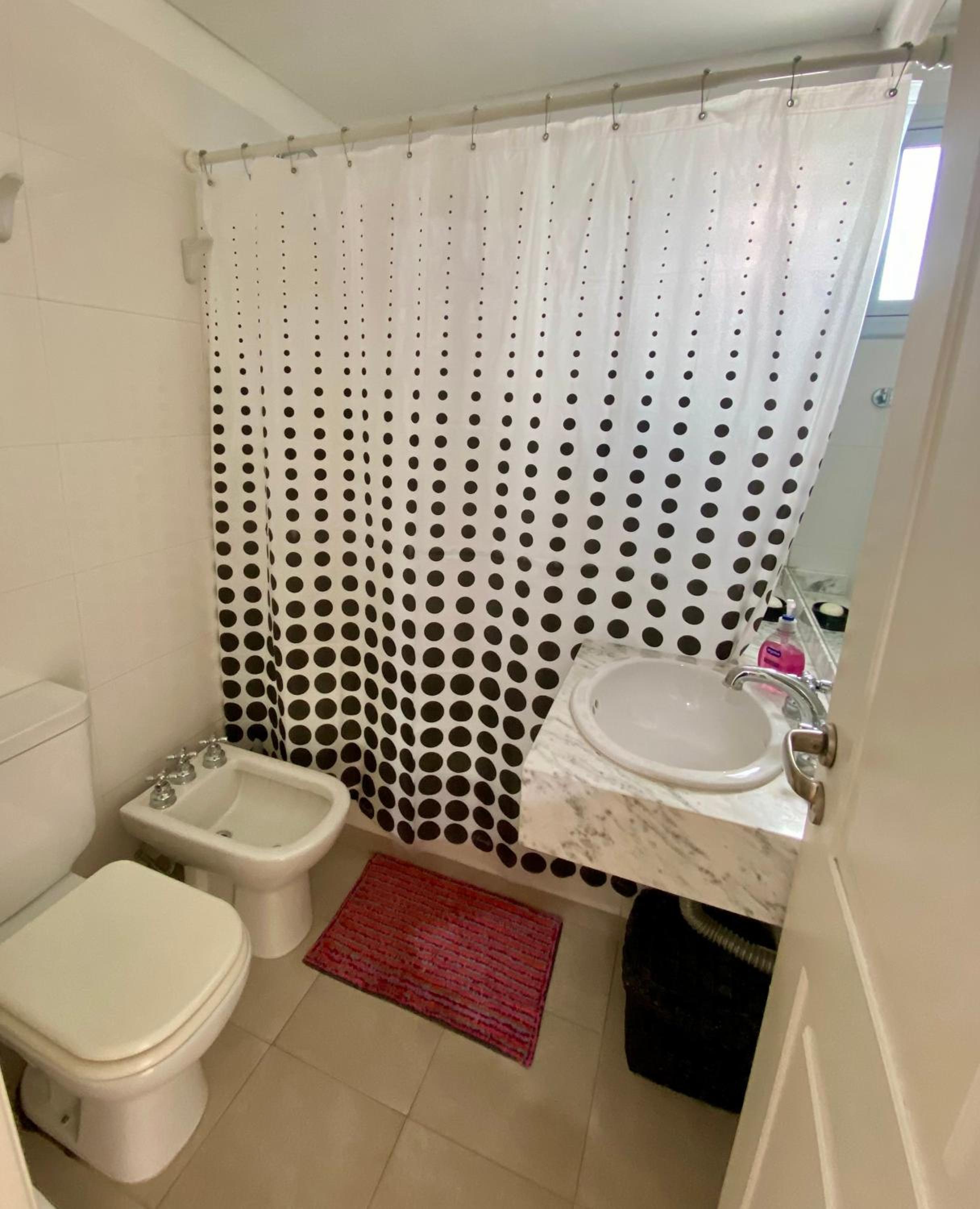 Two-Bedroom Apartment with Mountain View photo 3