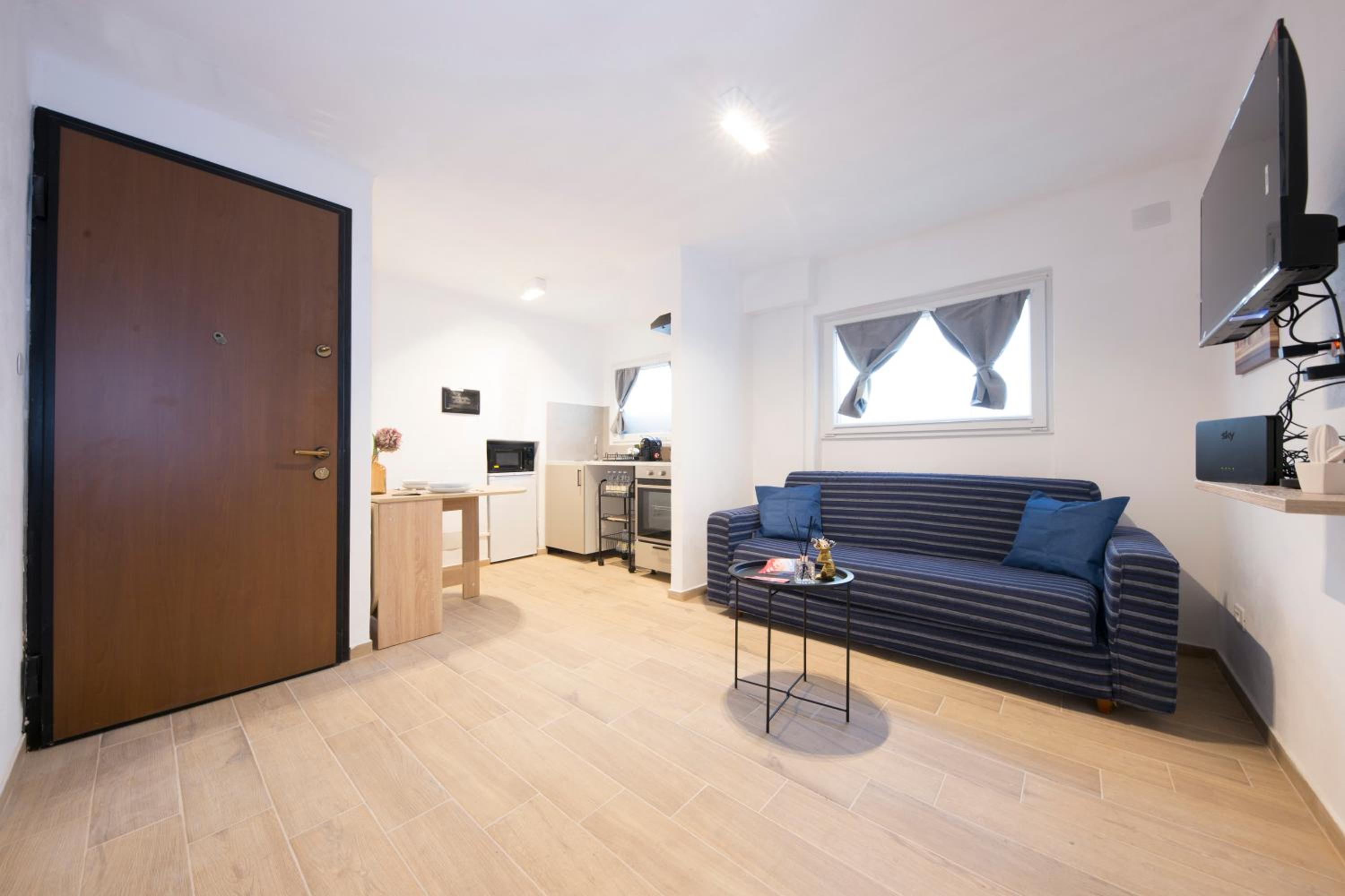 One-Bedroom Apartment