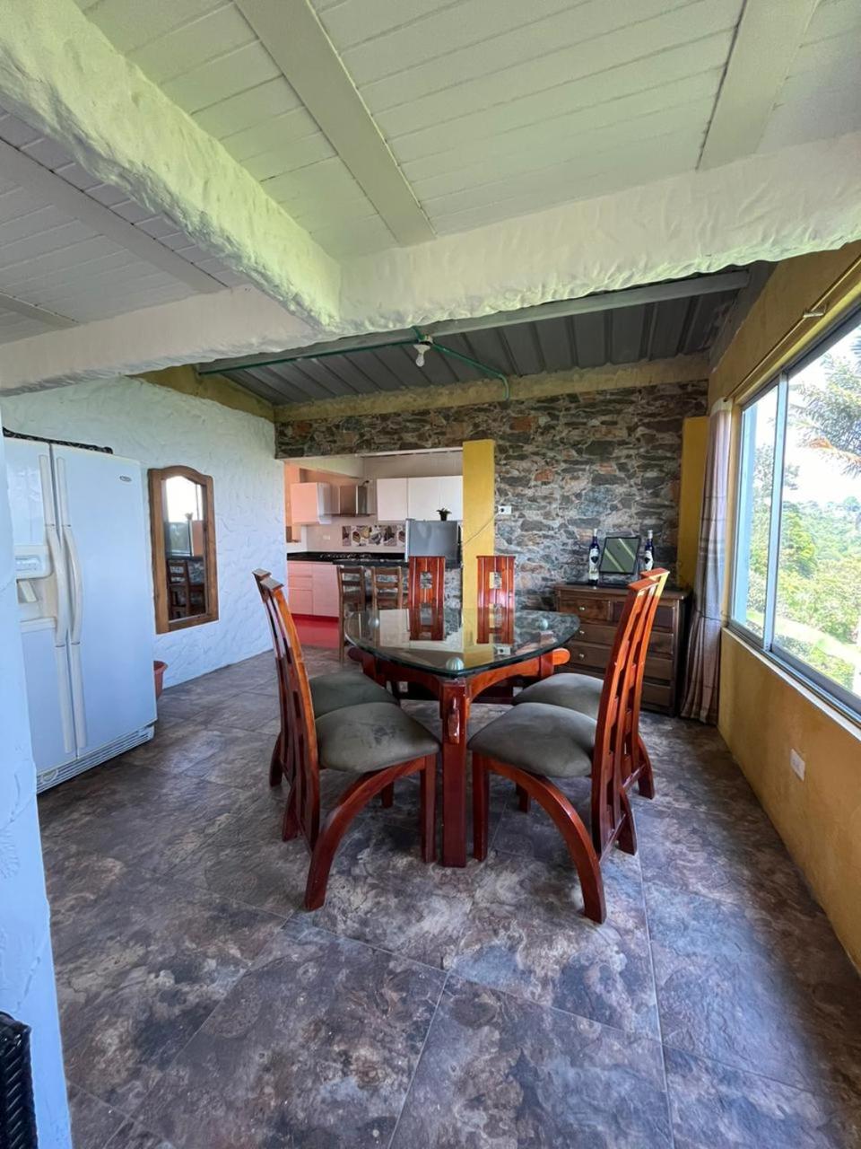 Three-Bedroom House photo 2