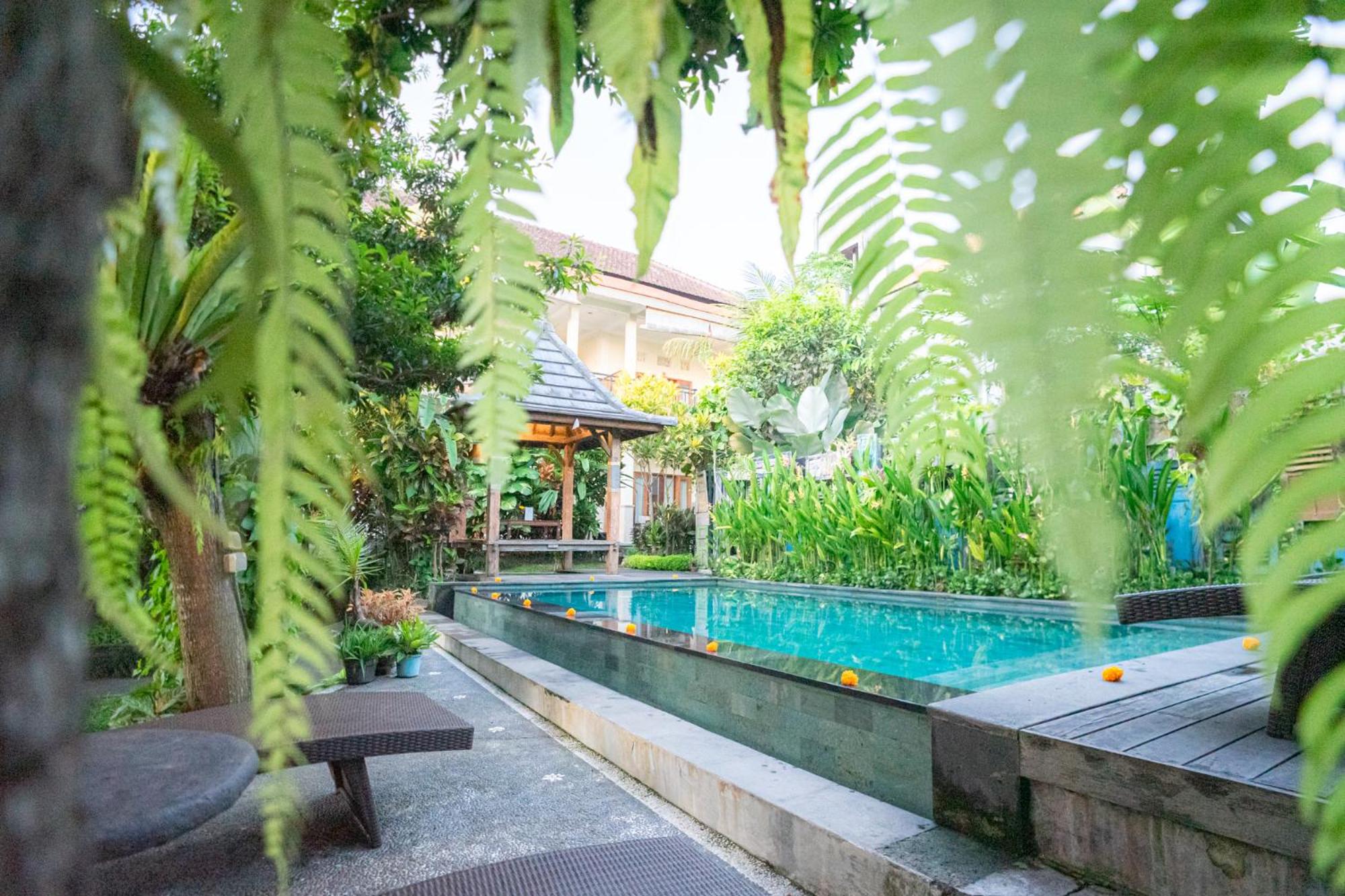 Double Room with Garden View - Photo 9