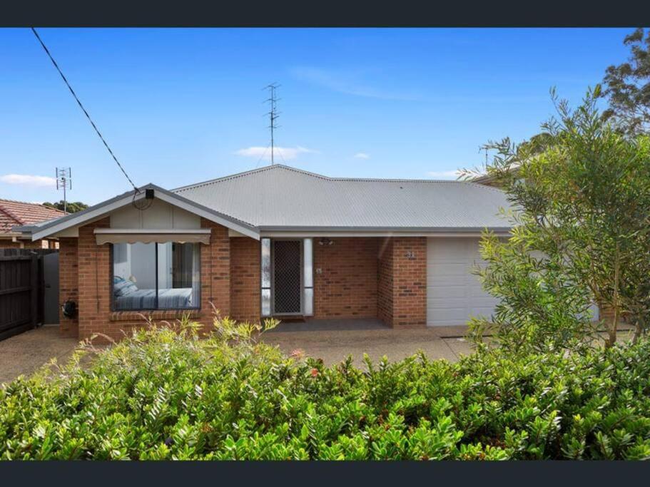 Three-Bedroom House photo 2