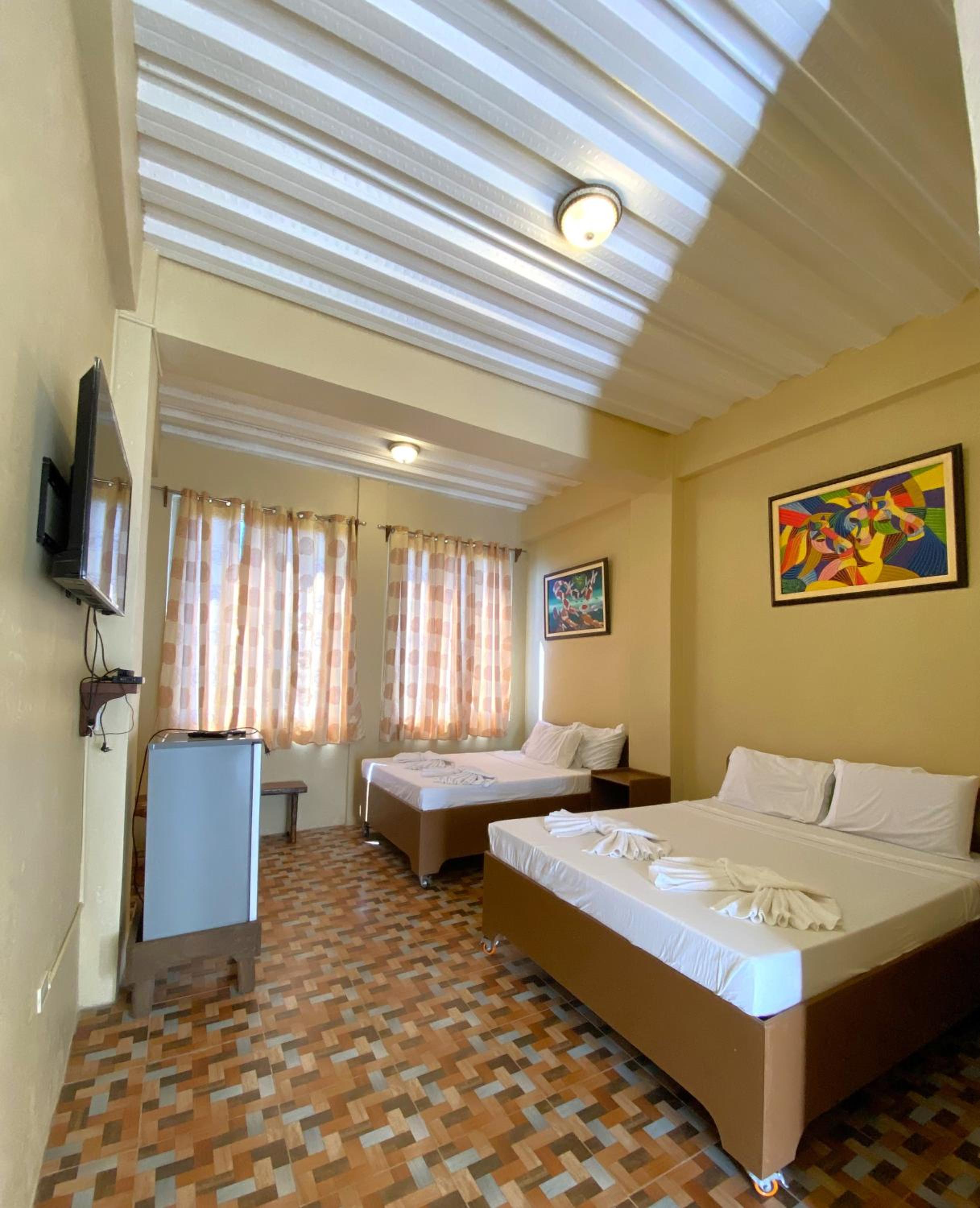 Deluxe Family Room - Photo 4