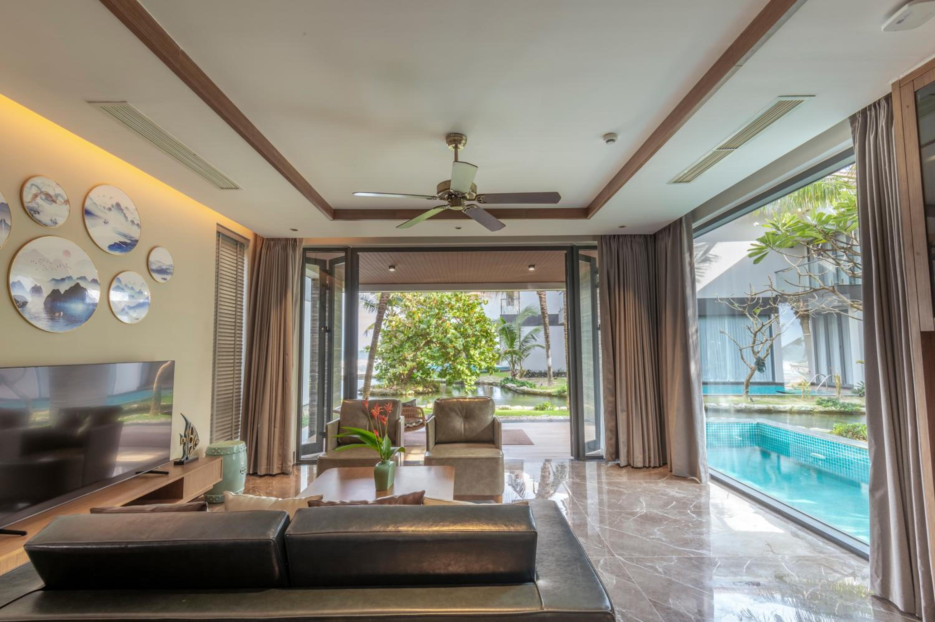 Four-Bedroom Villa with Private Pool and River View