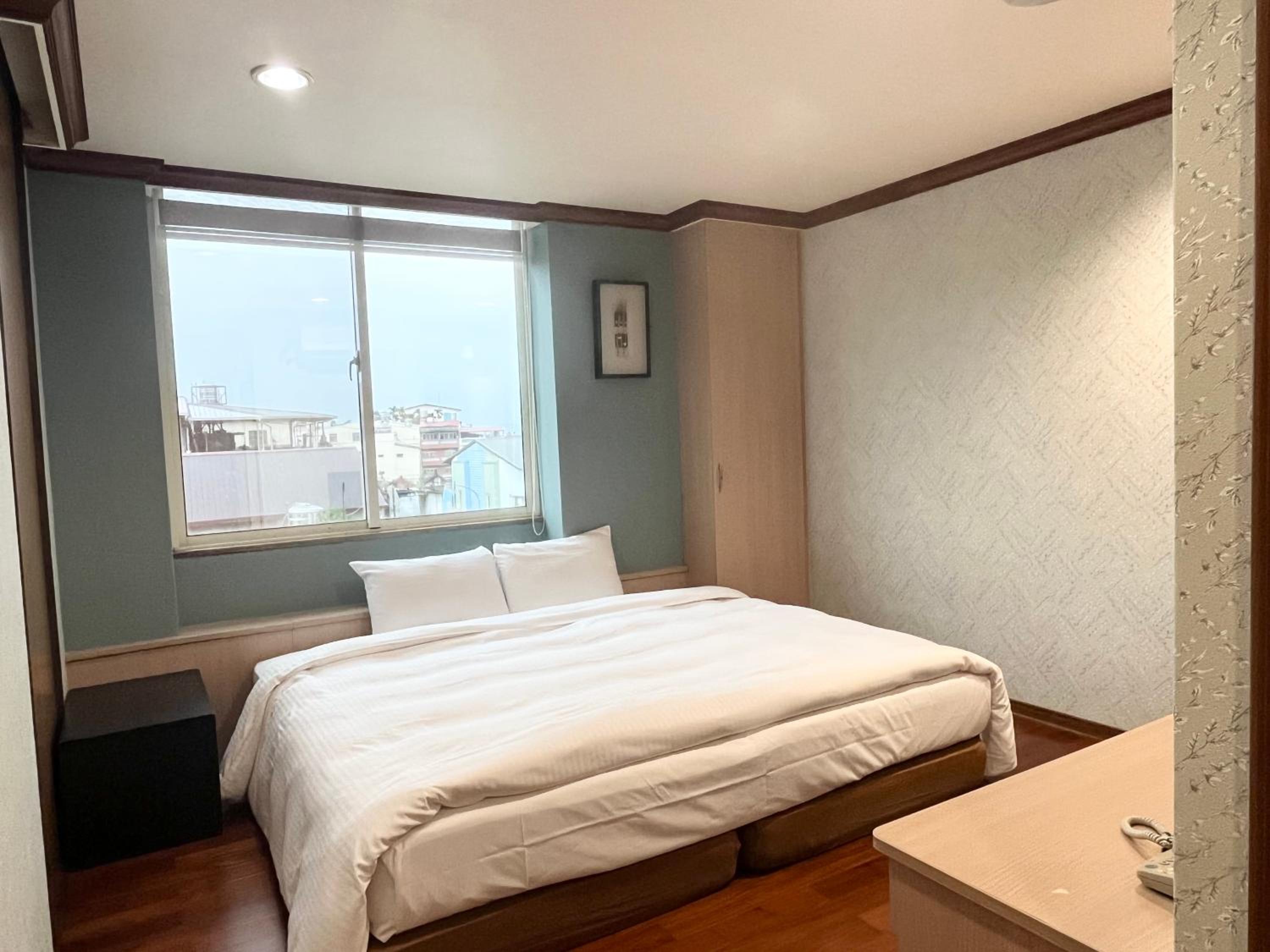 Deluxe Double Room photo 3