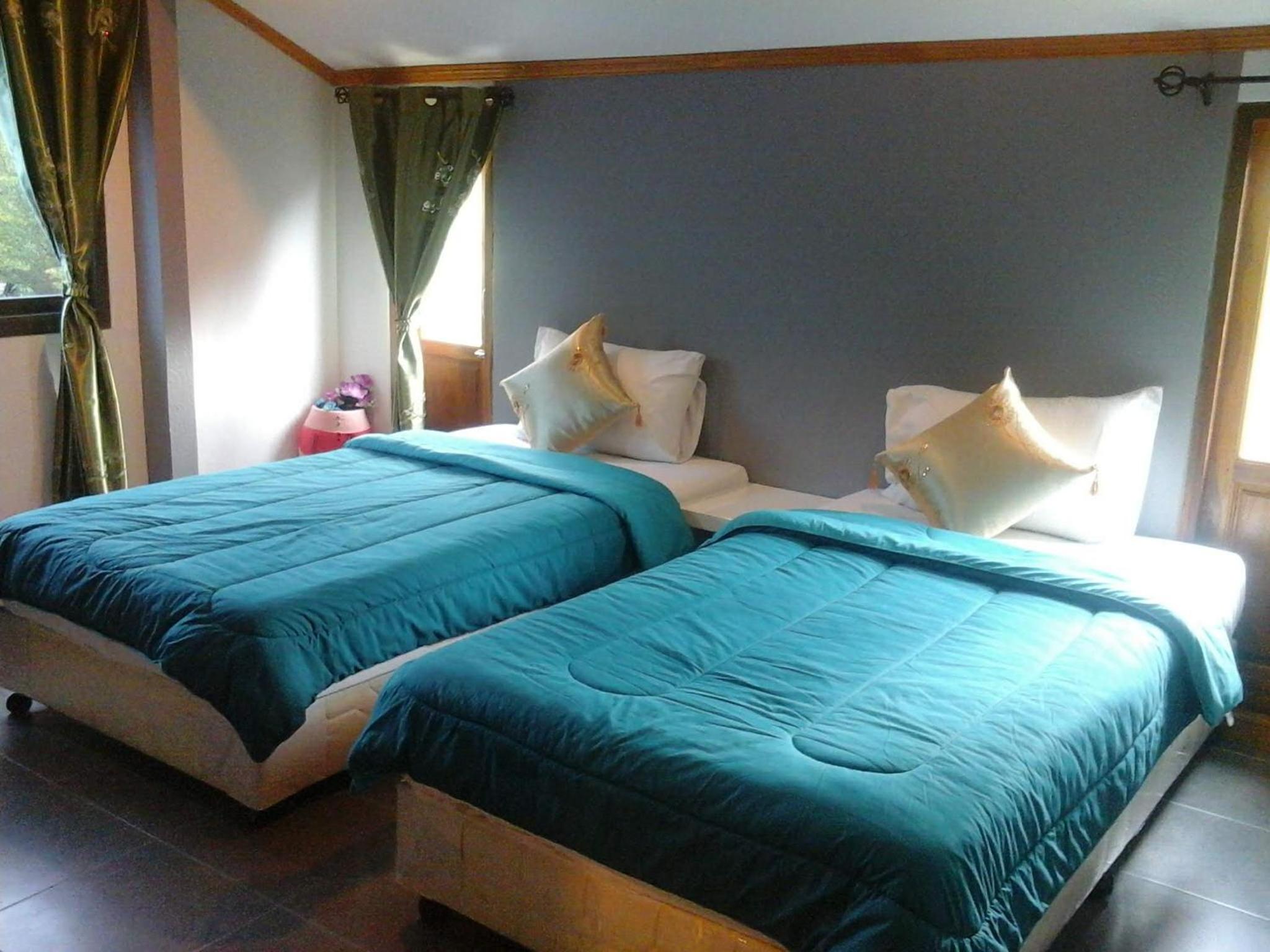 Standard Twin Room photo 2