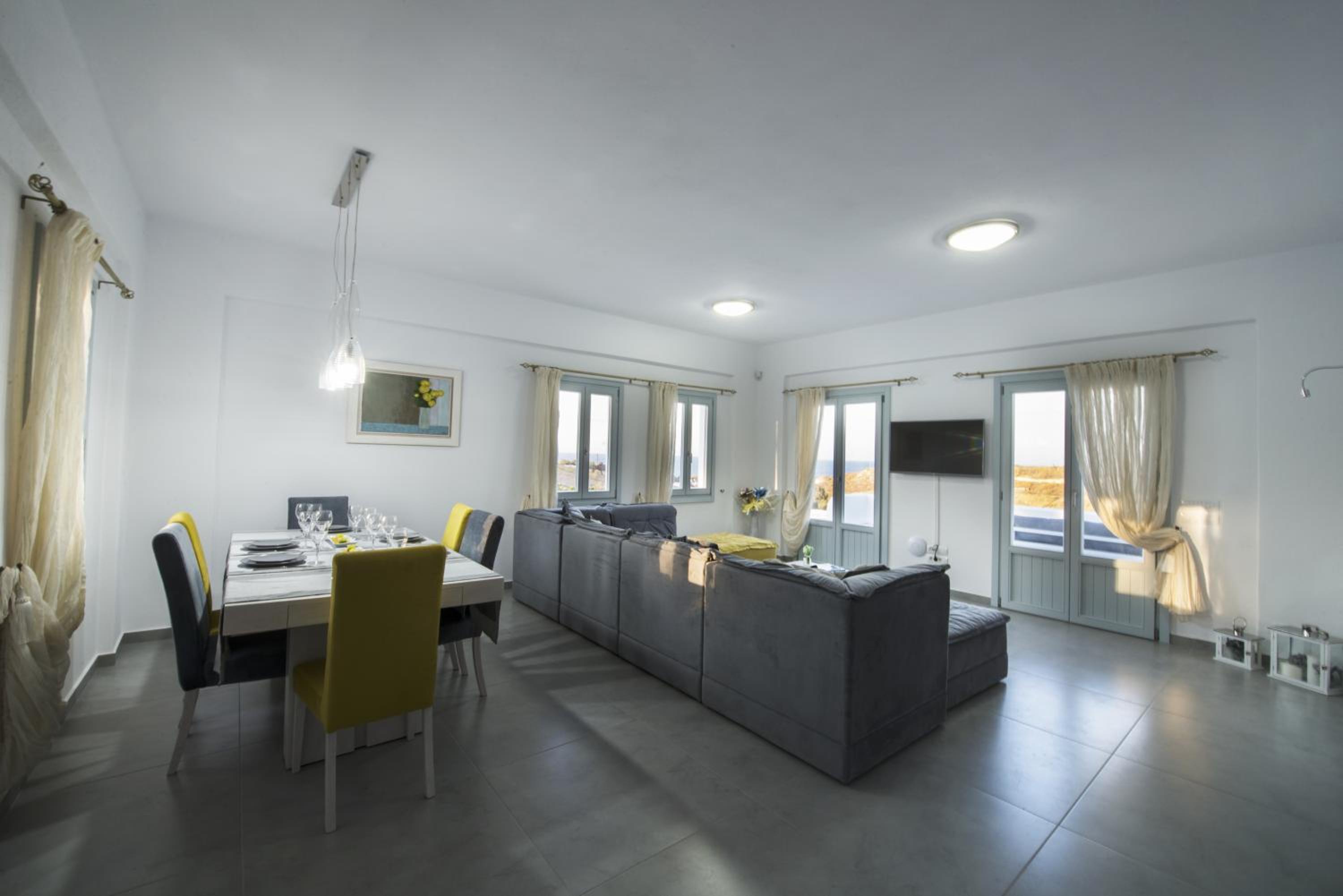 Villa With Private Pool And Sea View
