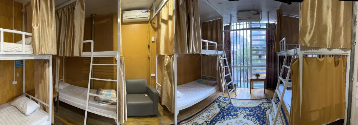 Bed in 8-Bed Mixed Dormitory Room photo 3