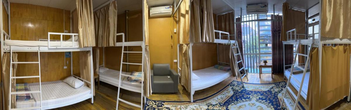 Bed in 8-Bed Mixed Dormitory Room photo 2