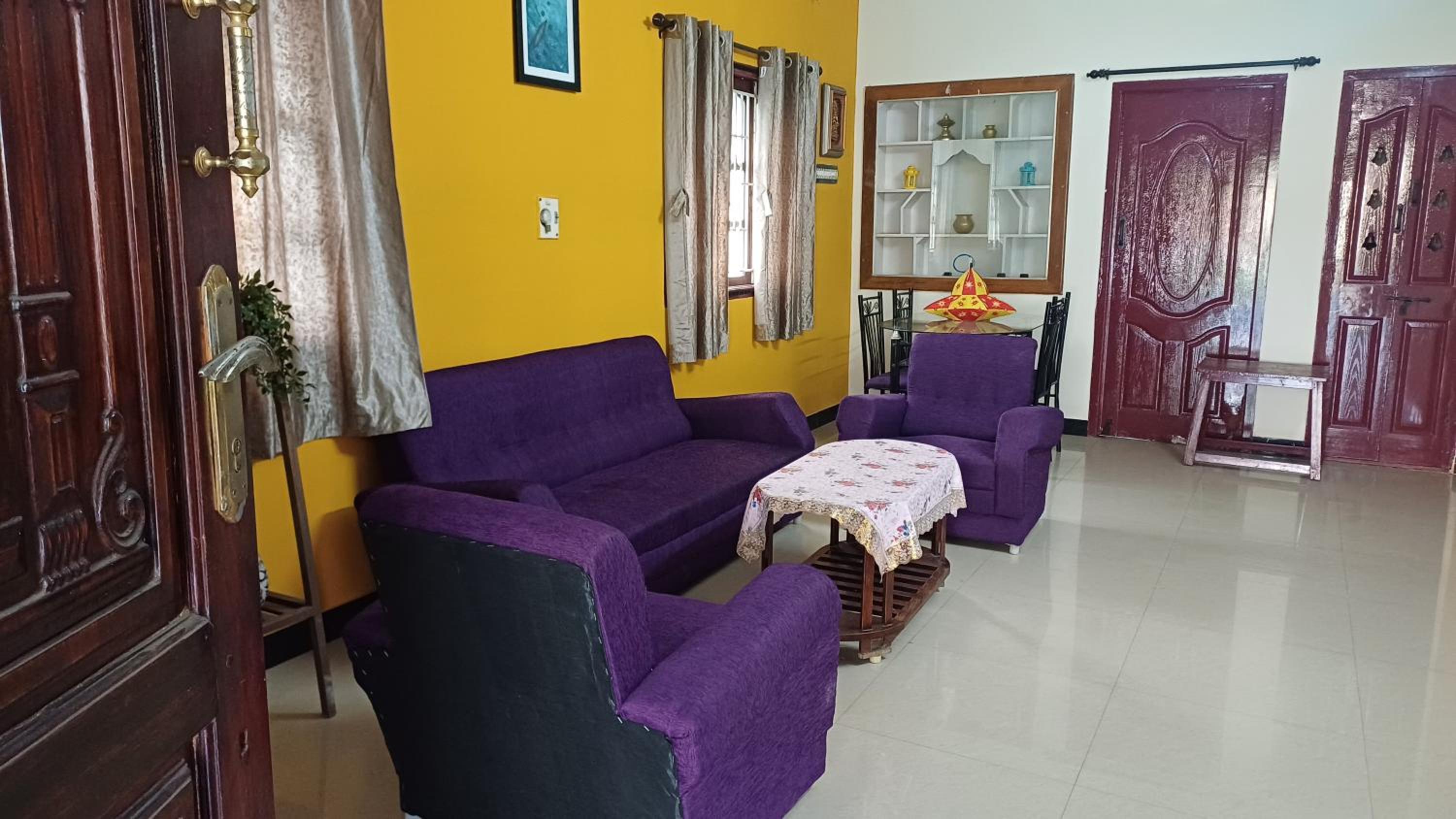 One-Bedroom House photo 1