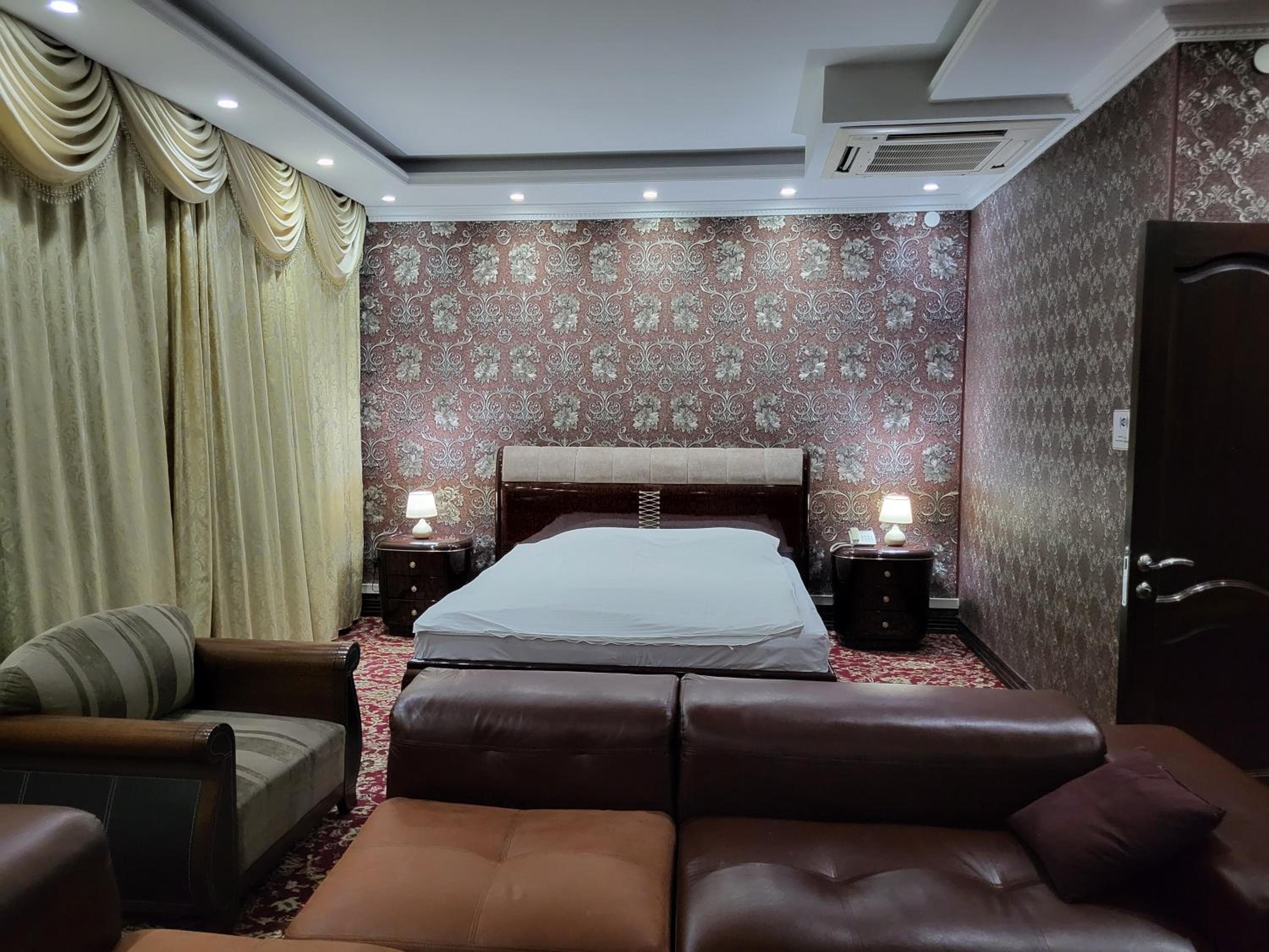 Large Double Room