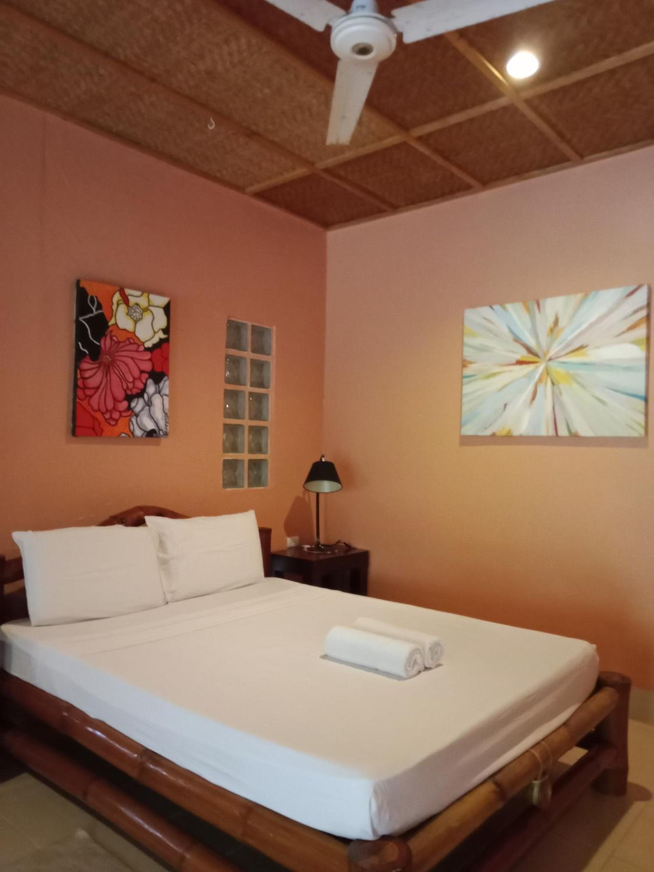 Deluxe Double Room with Shower - Photo 2