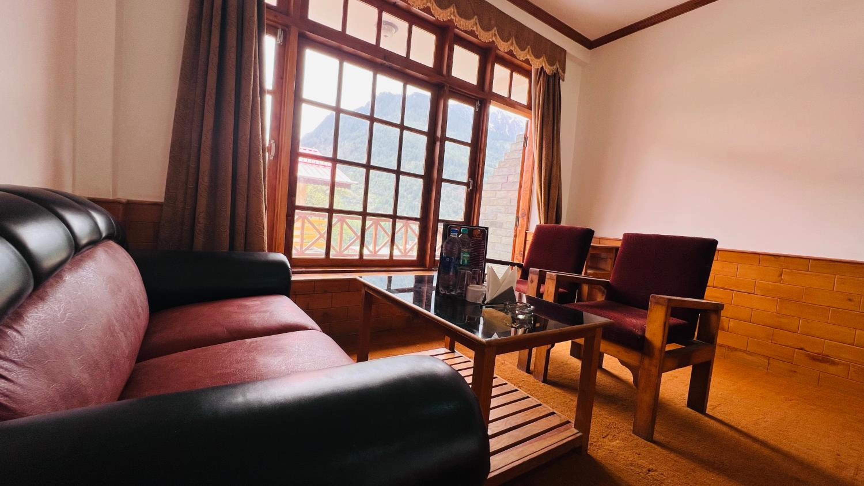 King Room With Balcony