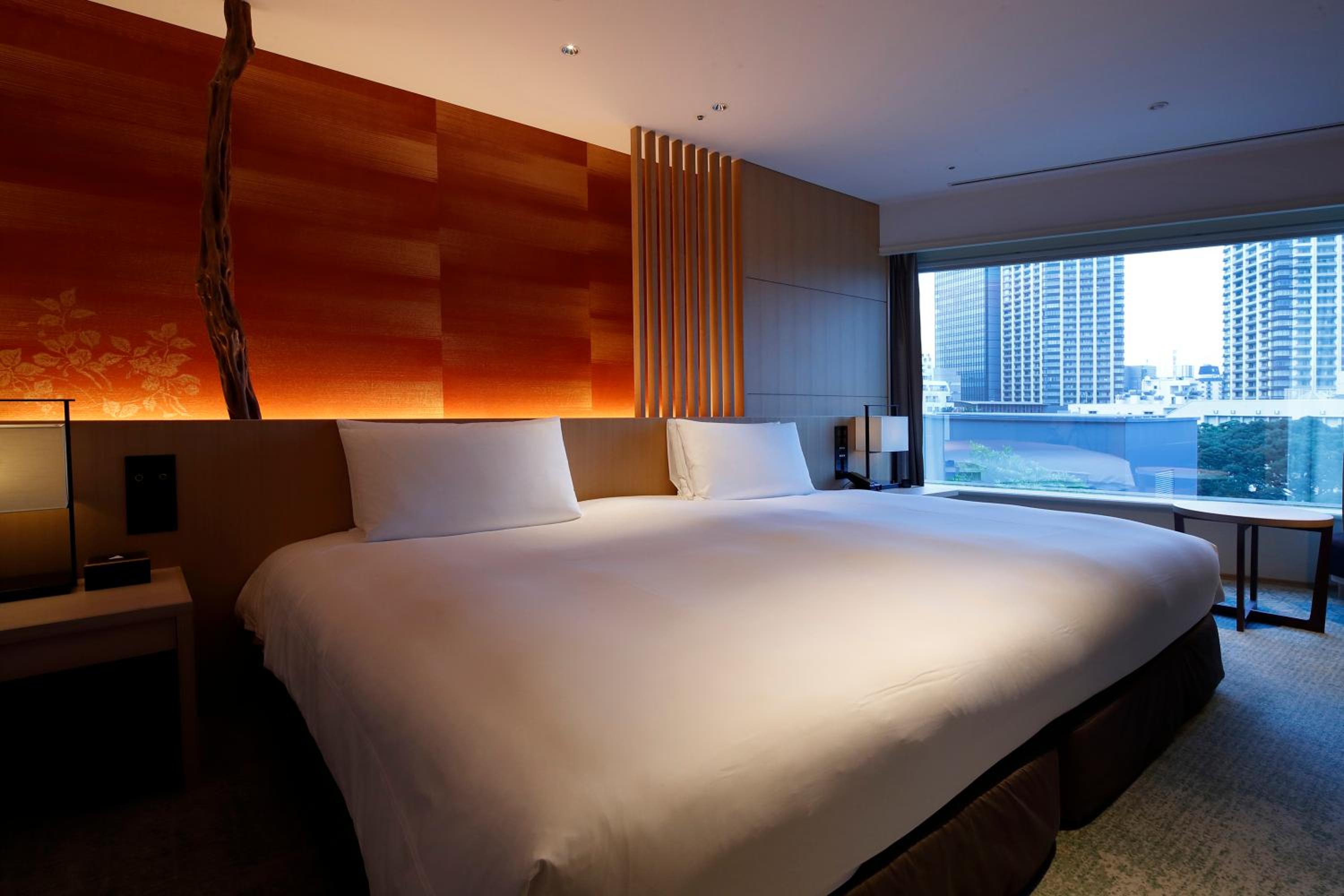 Executive Suite King Room - No Lounge Access