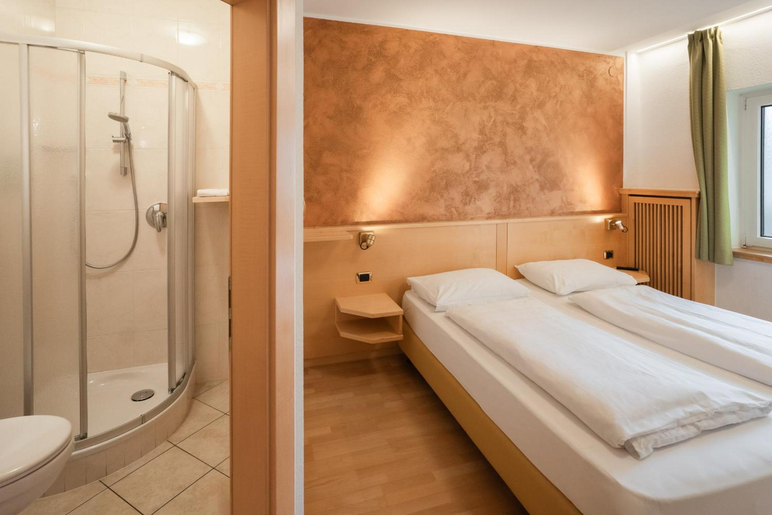 Basic Double Room