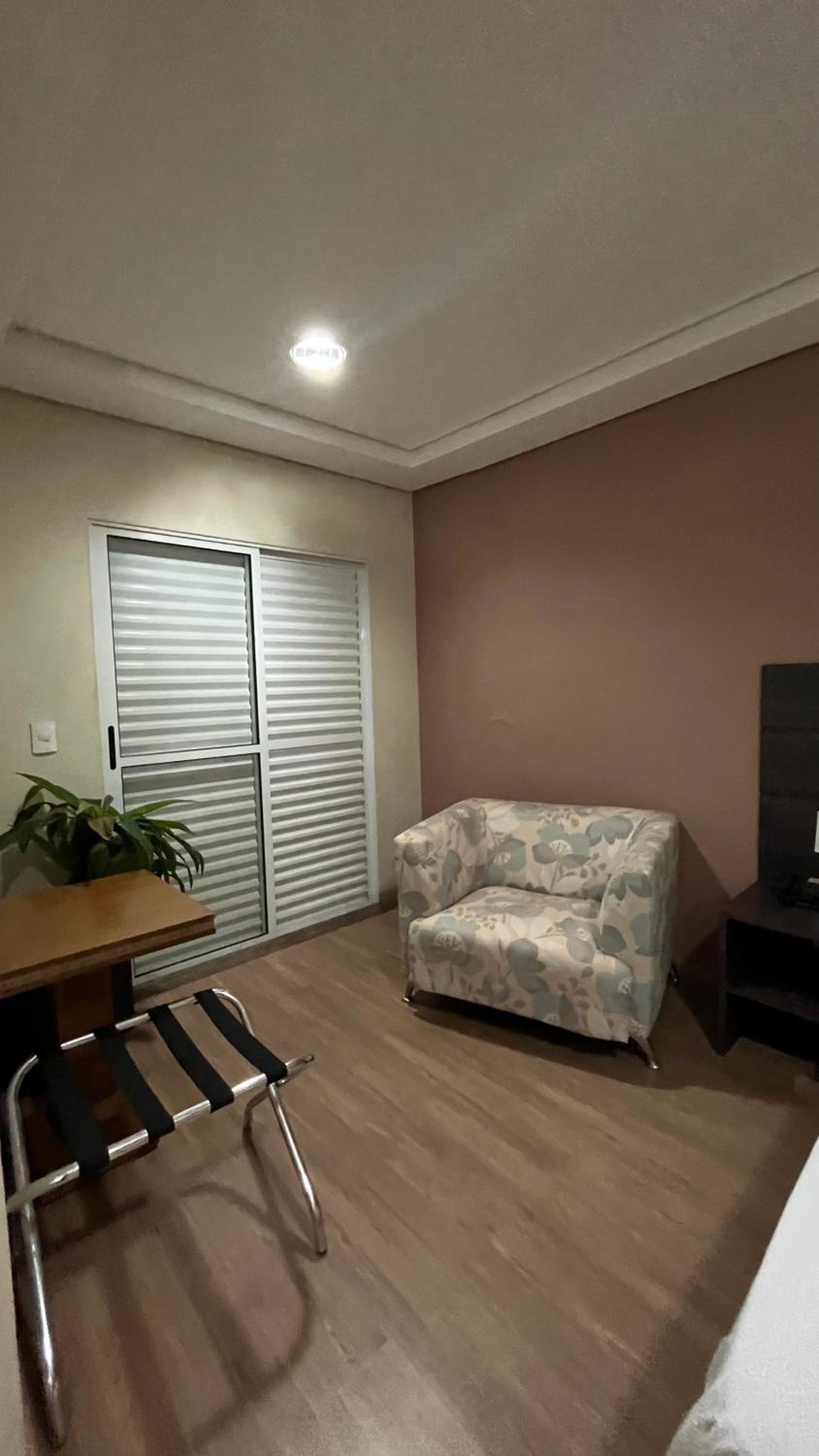 Master Suite with King bed photo 3