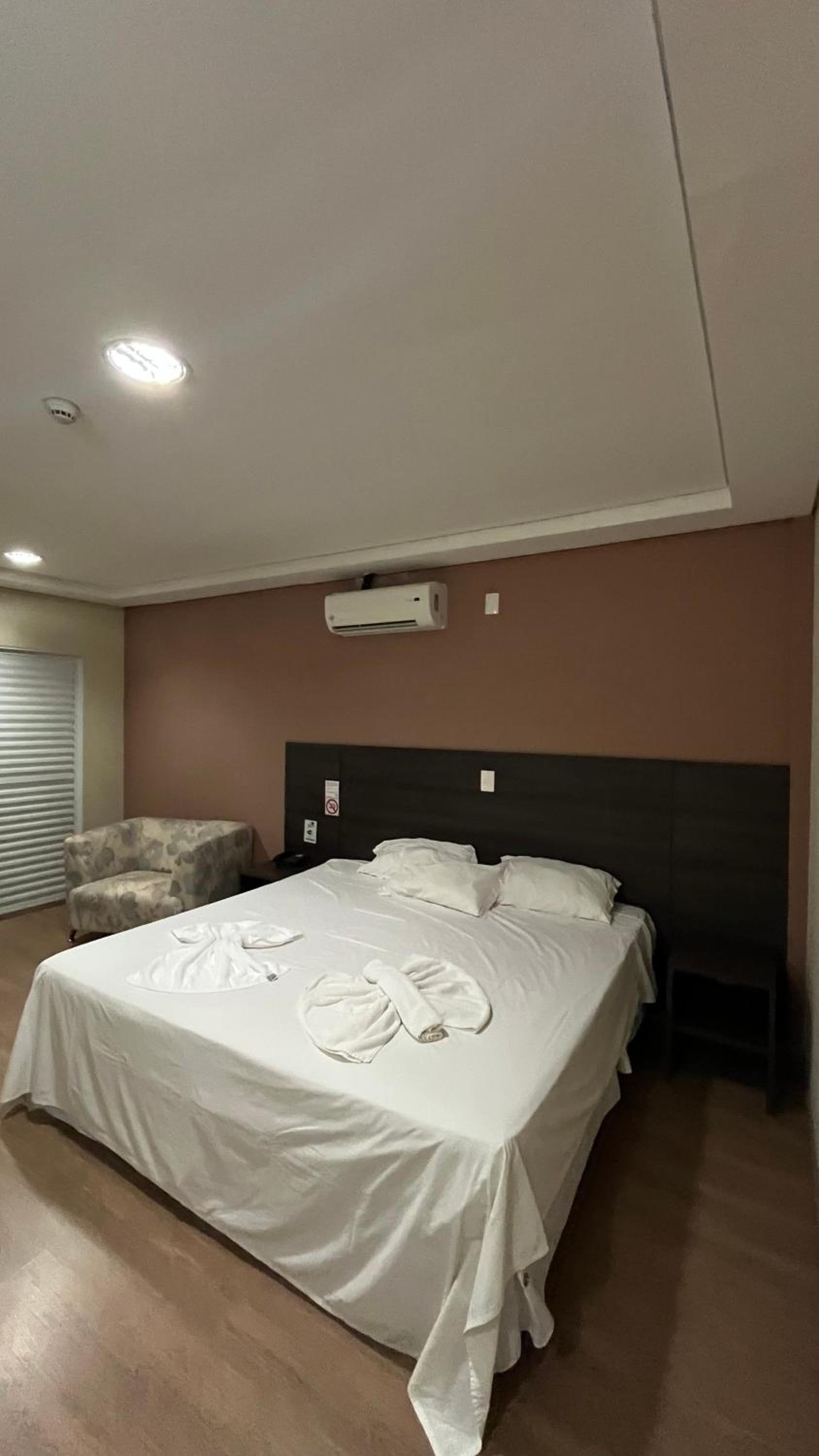 Master Suite with King bed photo 1