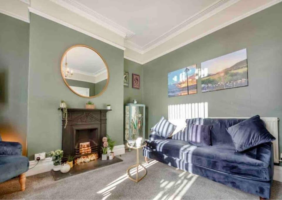 Three-Bedroom House photo 1