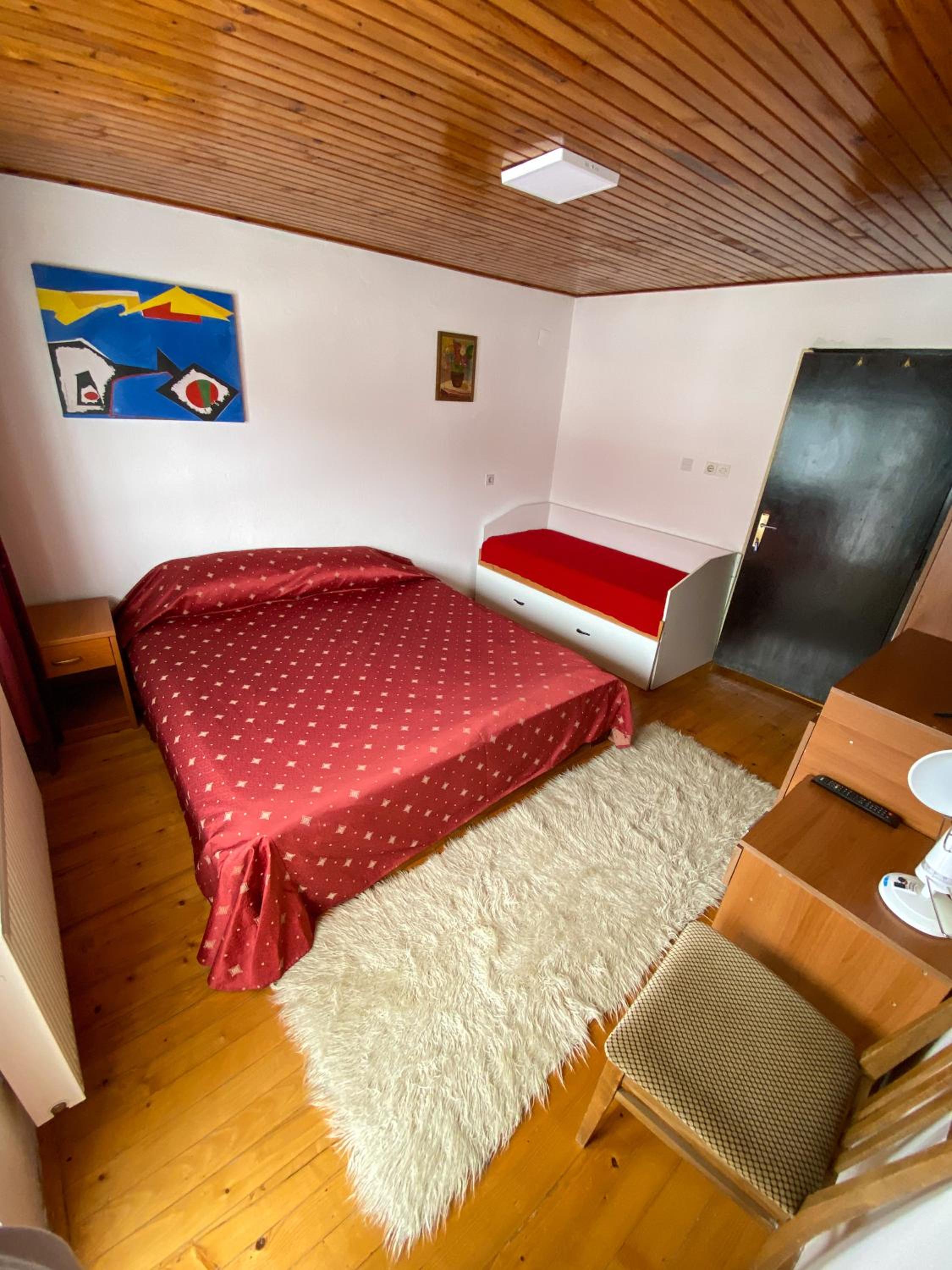 Studio Apartment photo 3
