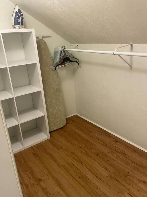 One-Bedroom House photo 2