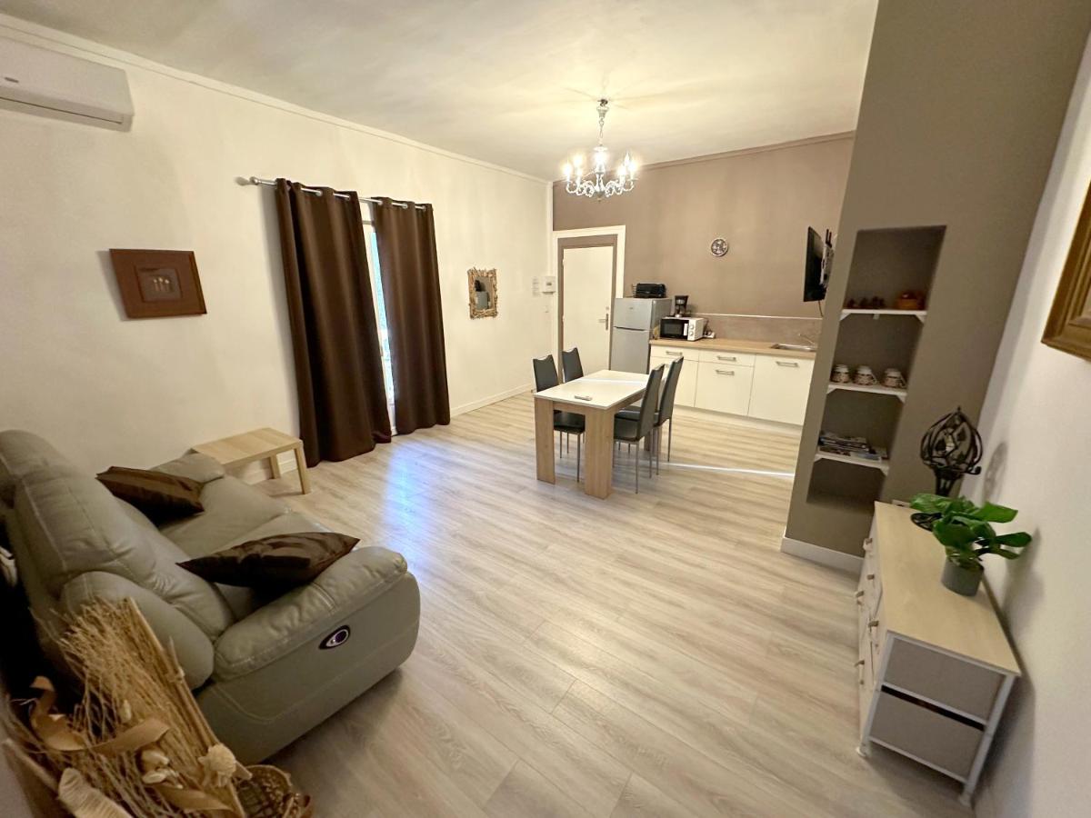 Apartment with Terrace photo 1