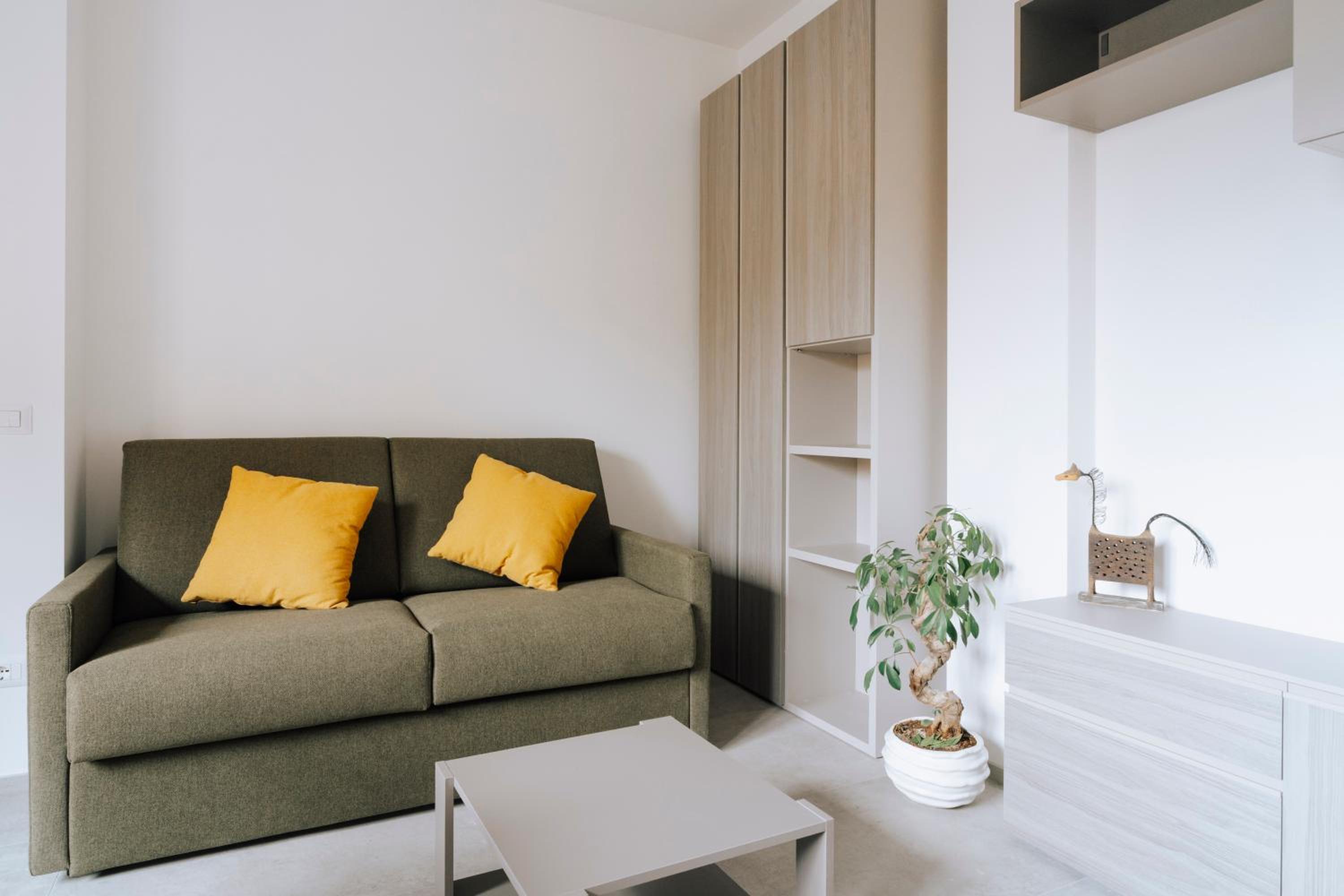 One-Bedroom Apartment