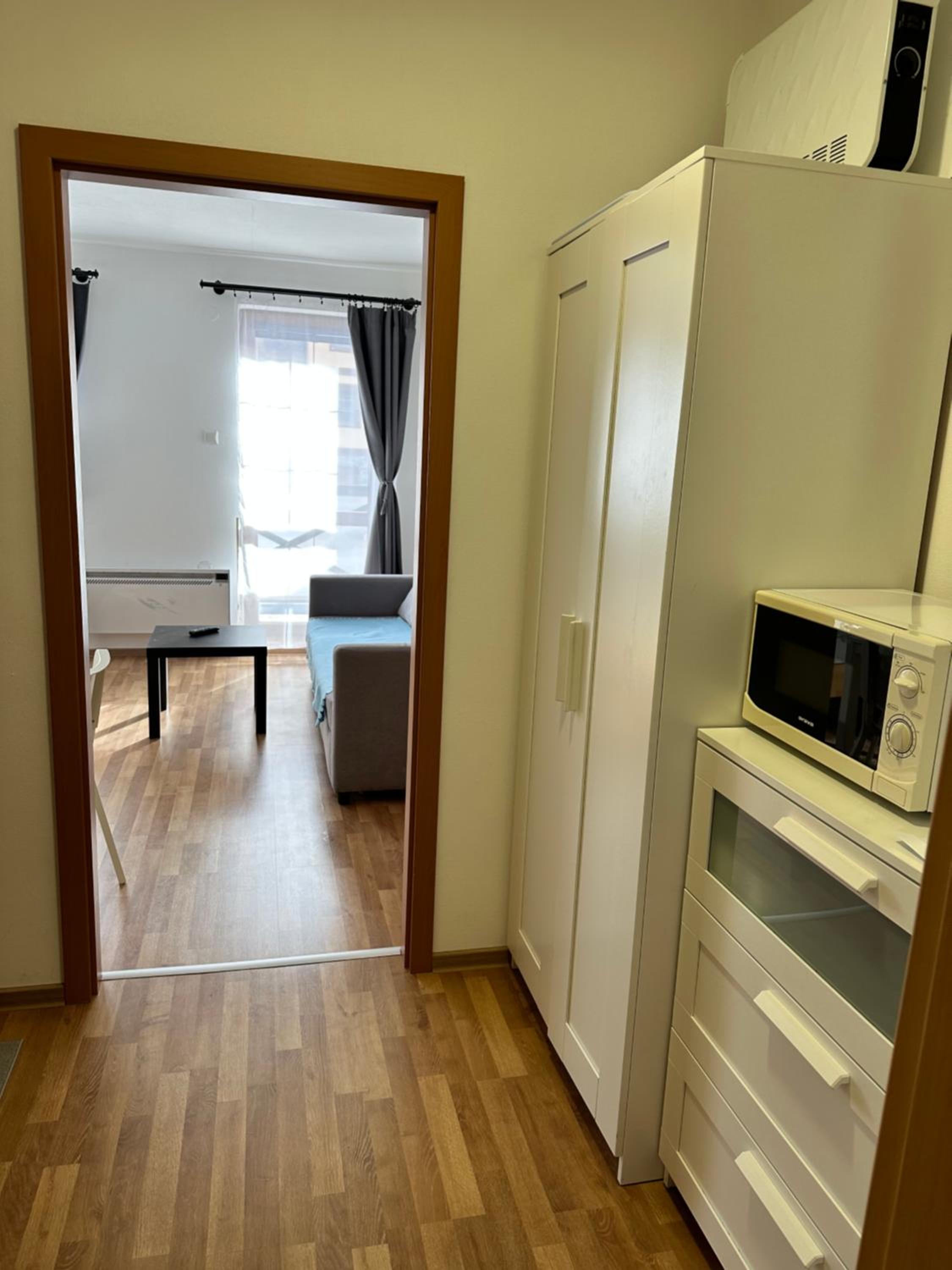 One-Bedroom Apartment photo 1