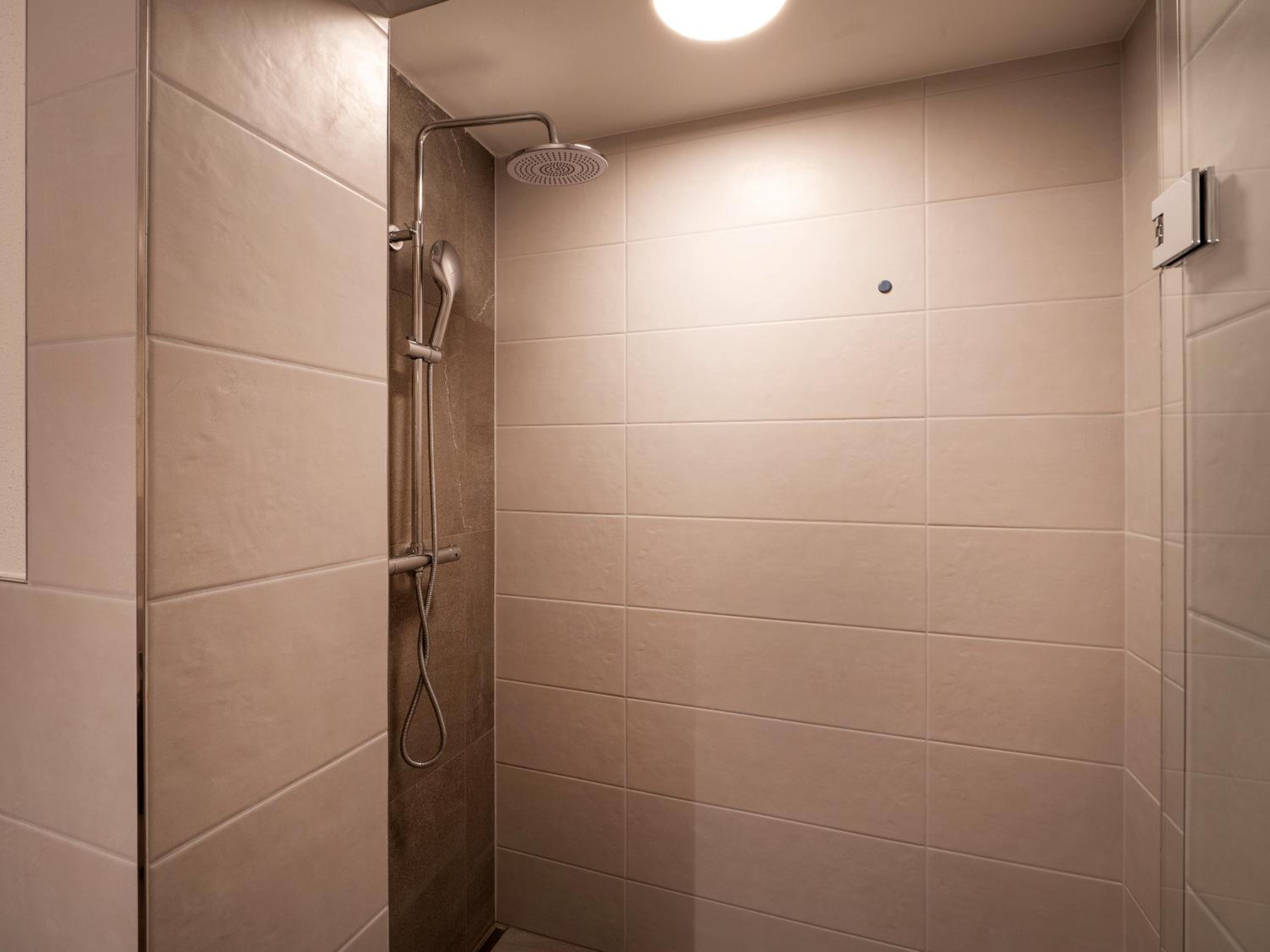 Two-Bedroom Apartment - Photo 11