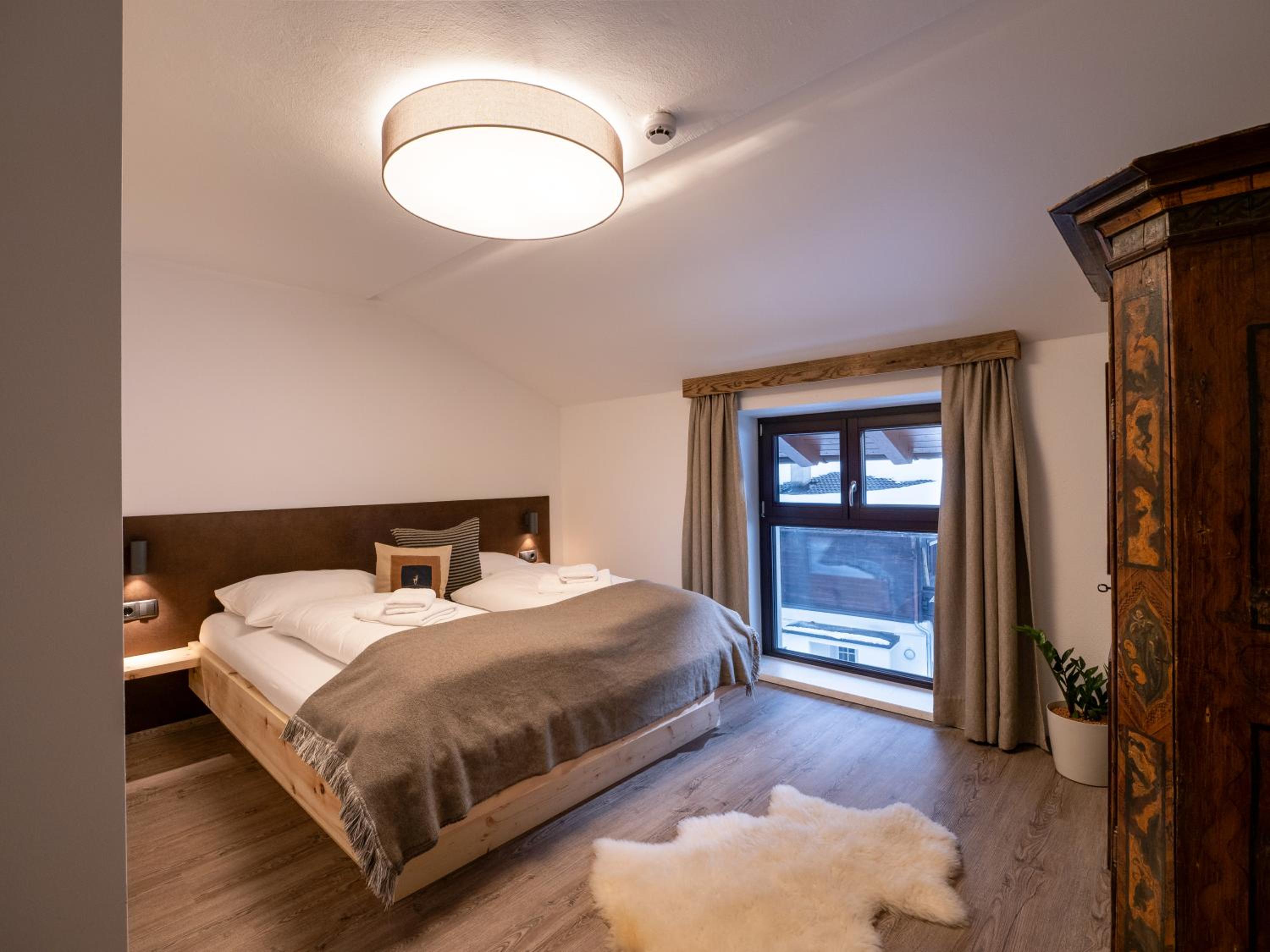 Two-Bedroom Apartment - Photo 4