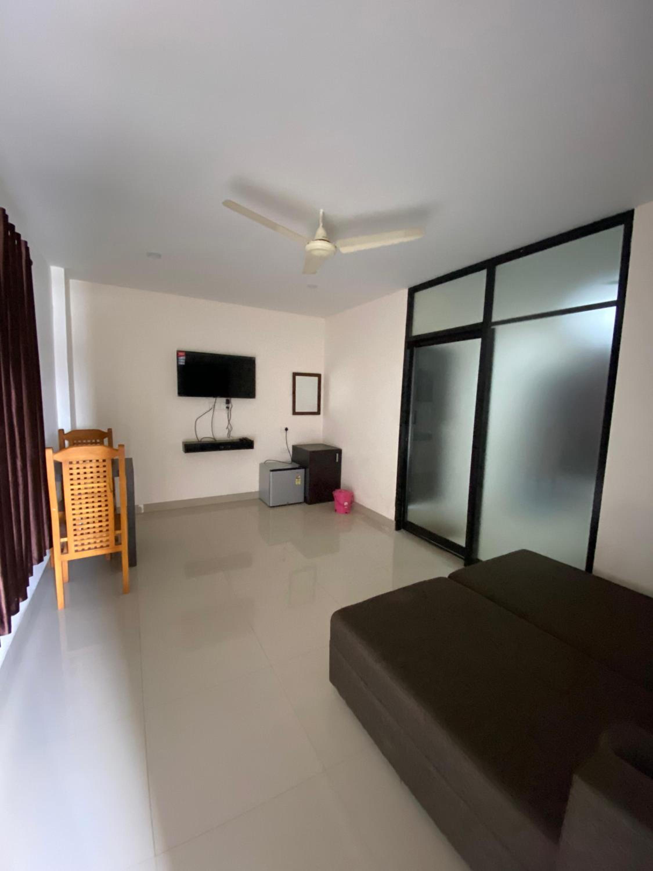 King Studio with Sofa Bed