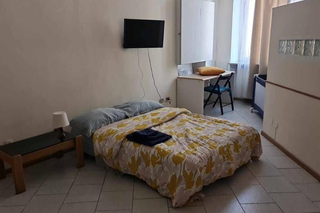 One-Bedroom Apartment photo 3