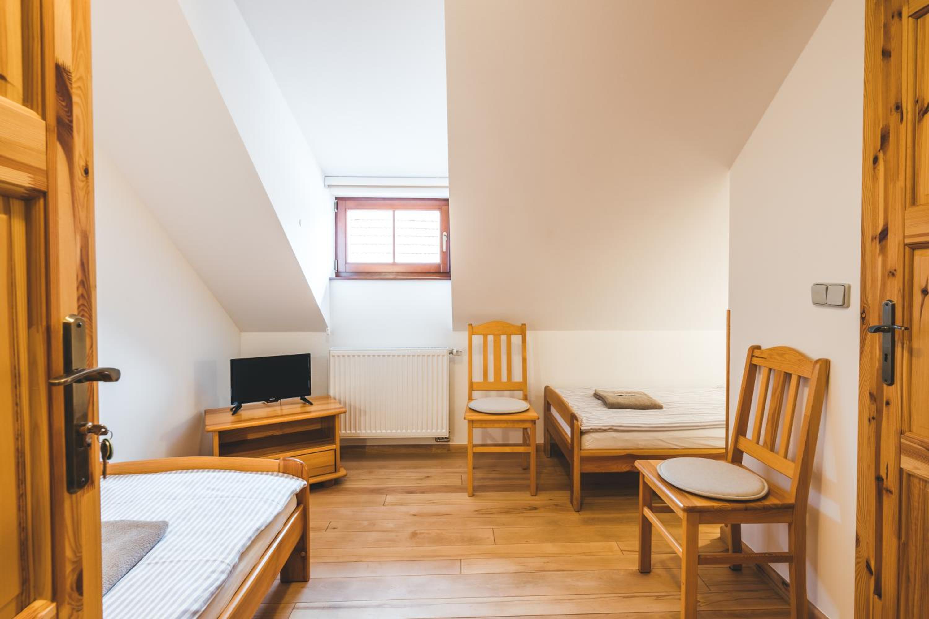 Economy Twin Room - No Parking
