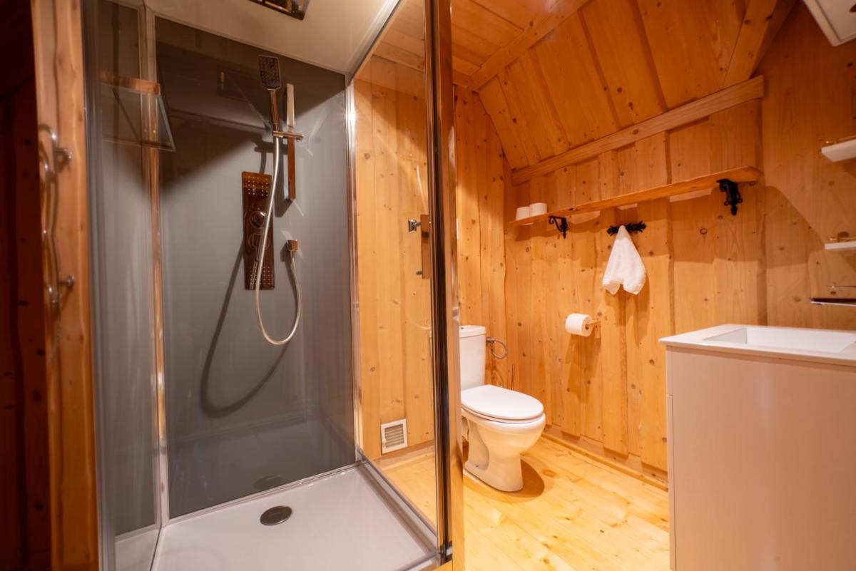 Three-Bedroom House photo 3