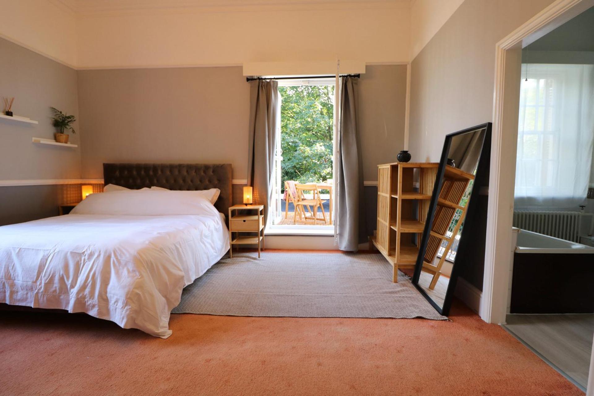 King Room with Balcony photo 3