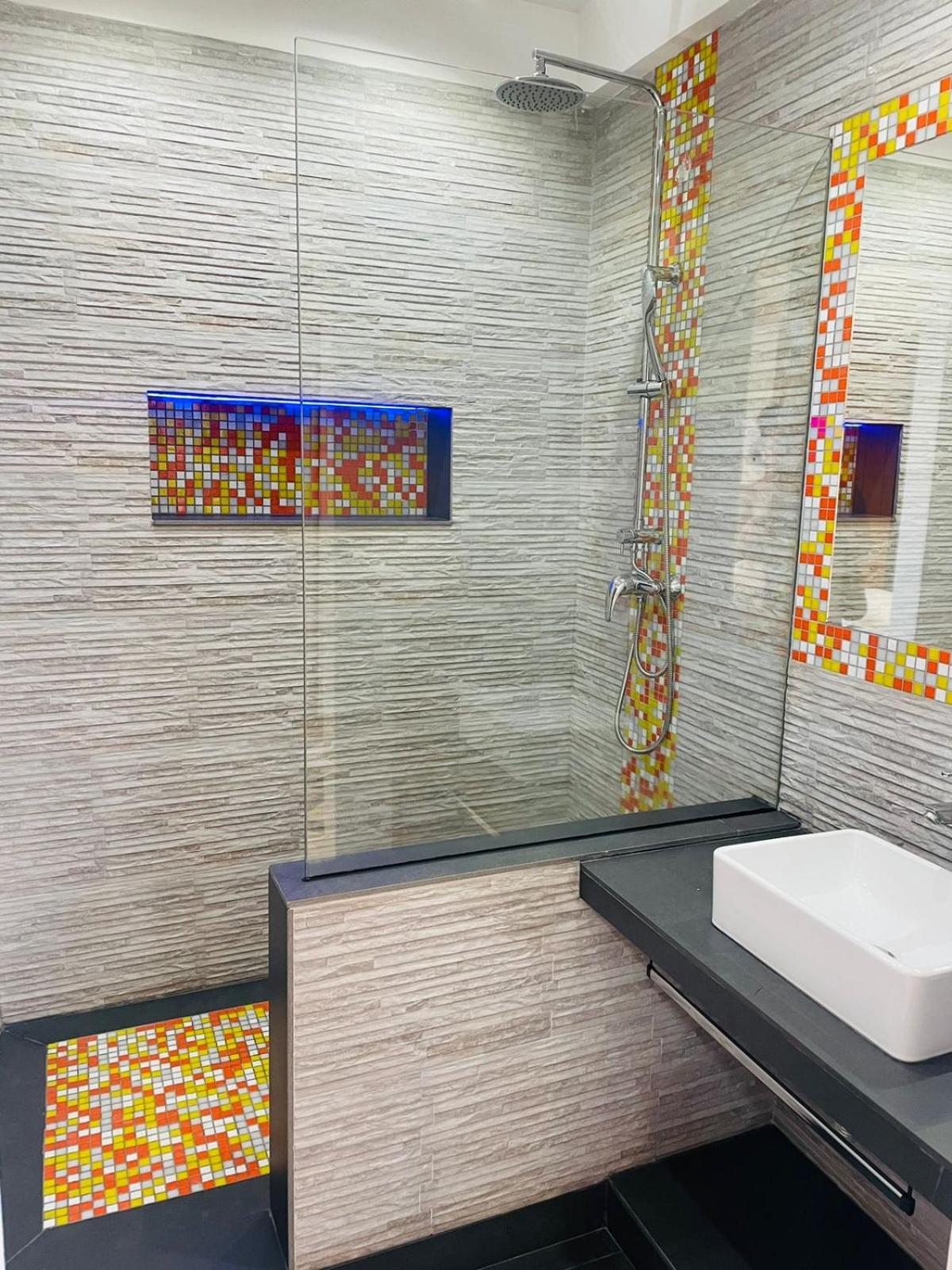 Double or Twin Room with Private Bathroom photo 1