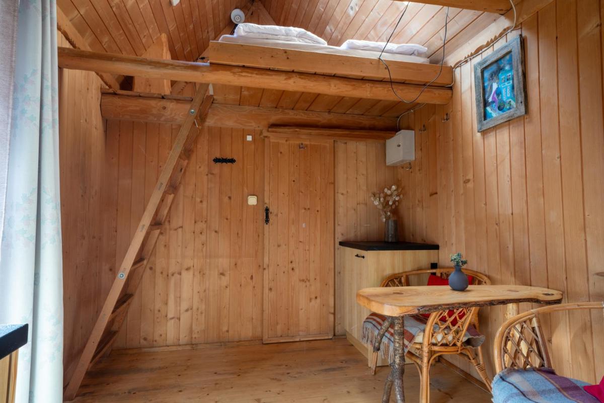 One-Bedroom House photo 2