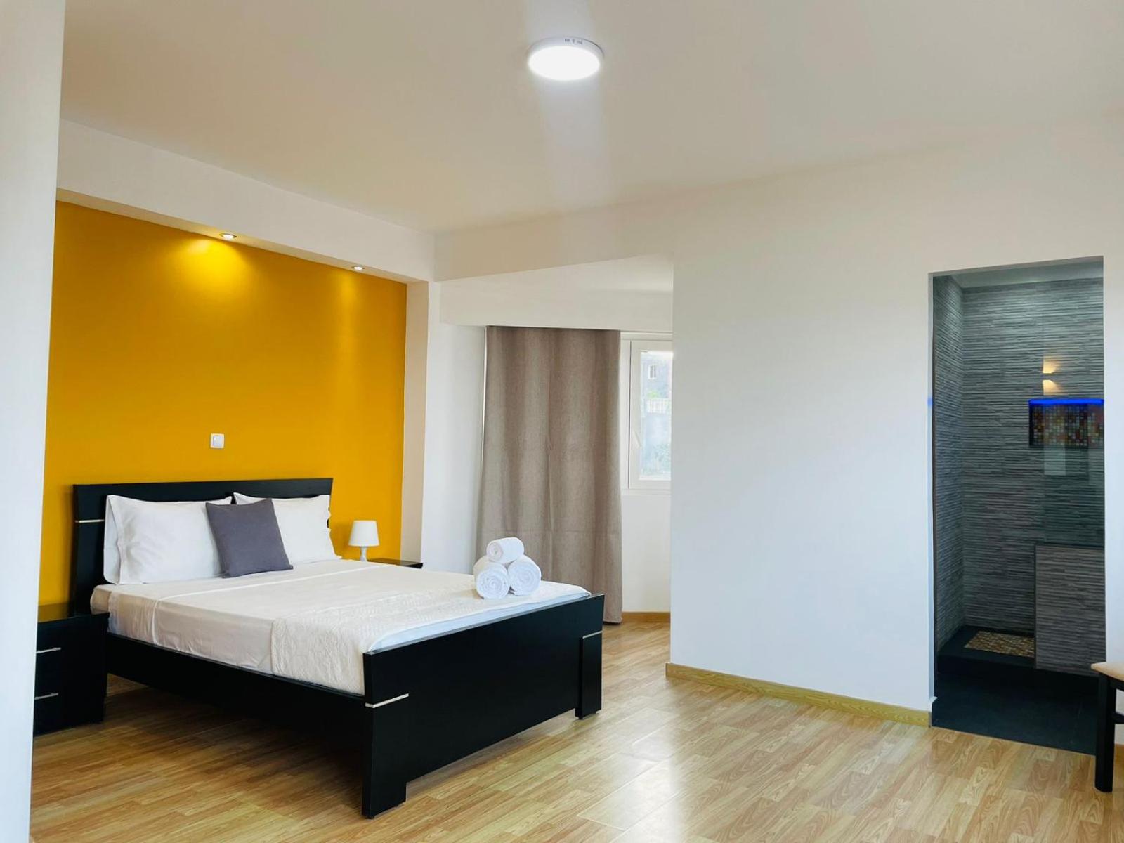 Double or Twin Room with Private Bathroom photo 2