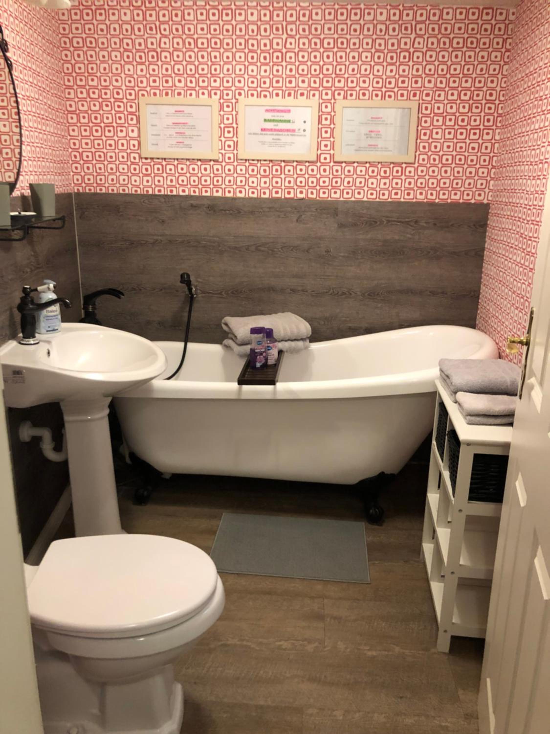 Double Room - Photo 10