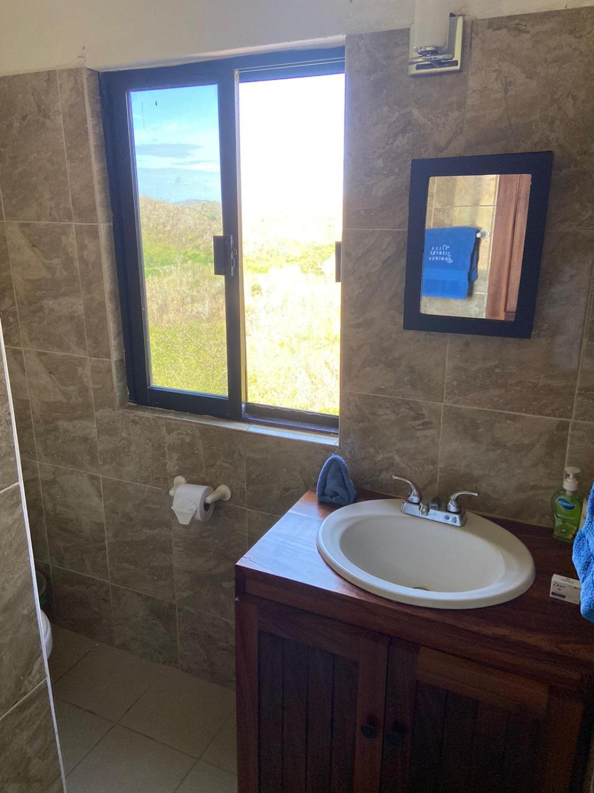 Deluxe Twin Room with Sea View photo 2
