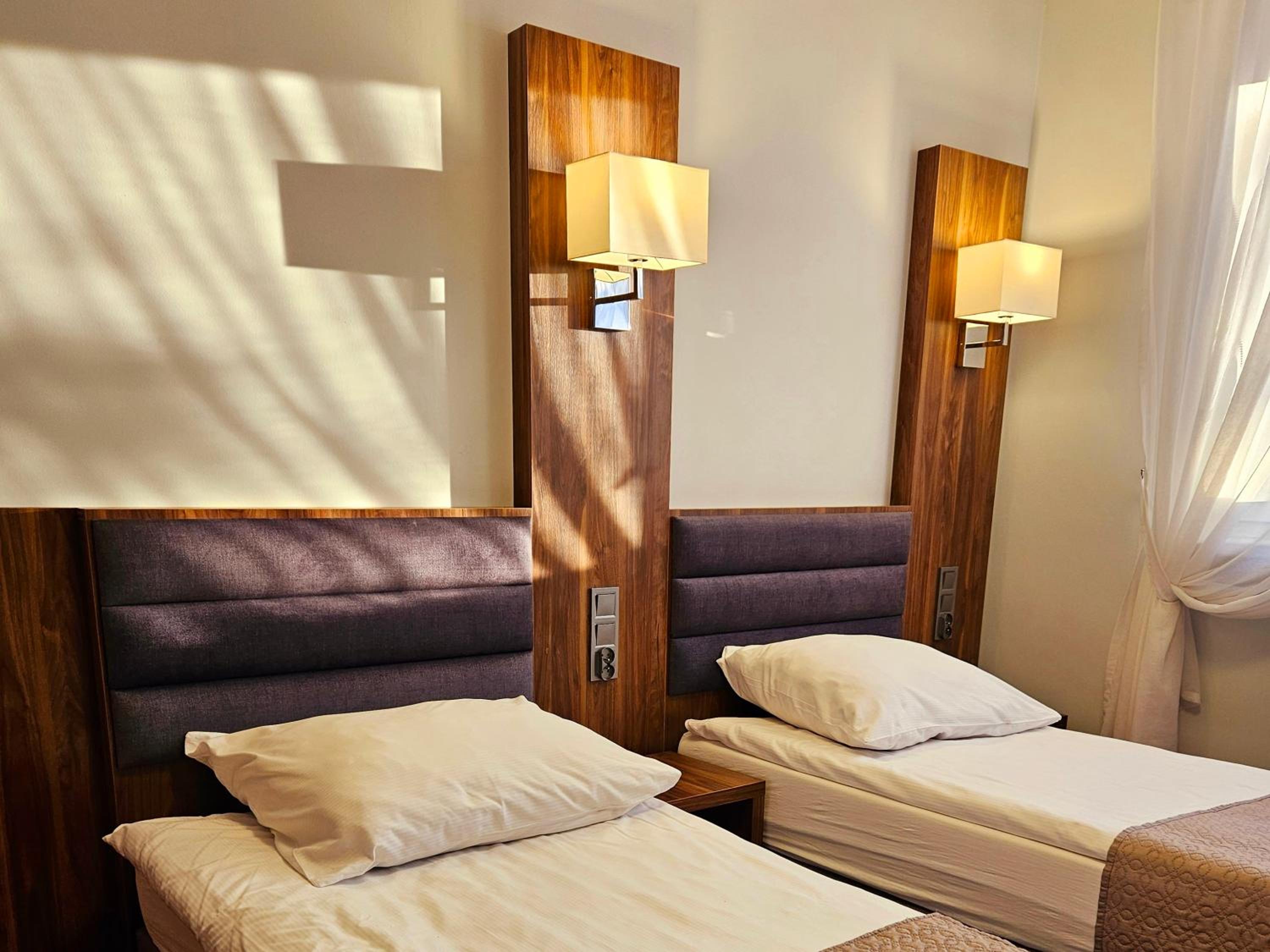 Double or Twin Room - Photo 24