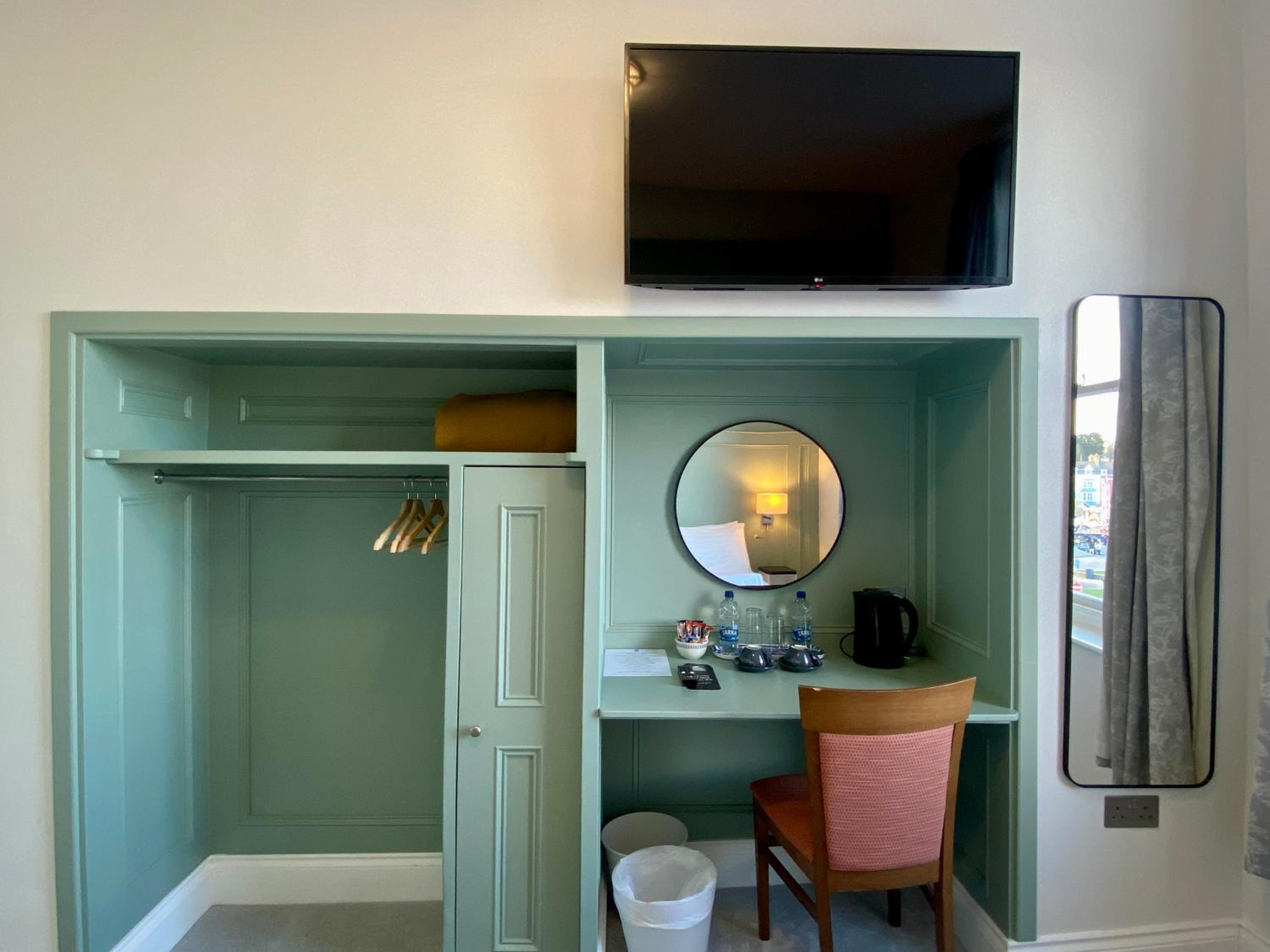 Double Room with Sea View - Photo 3