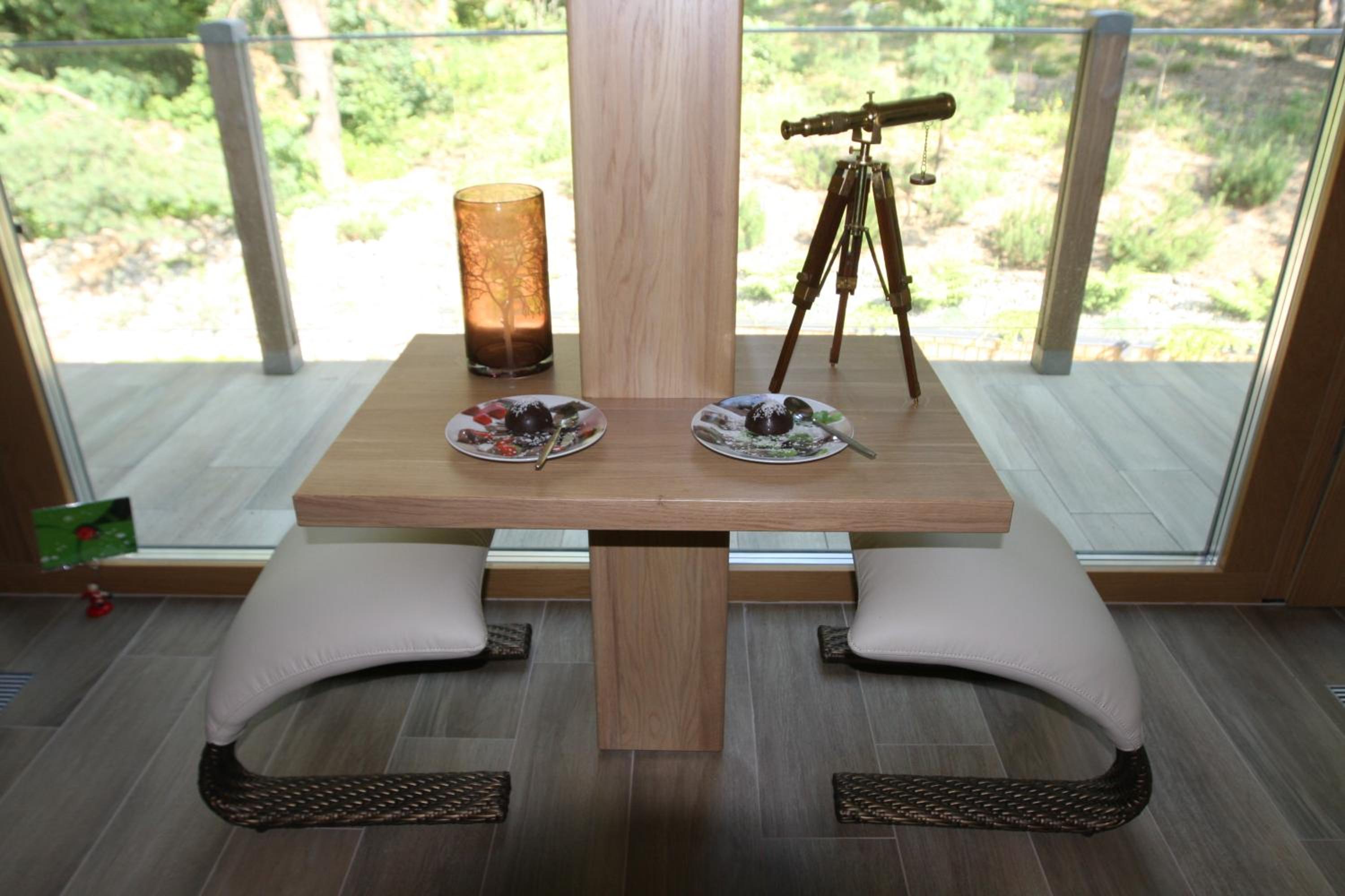 Apartment with Terrace - Photo 10