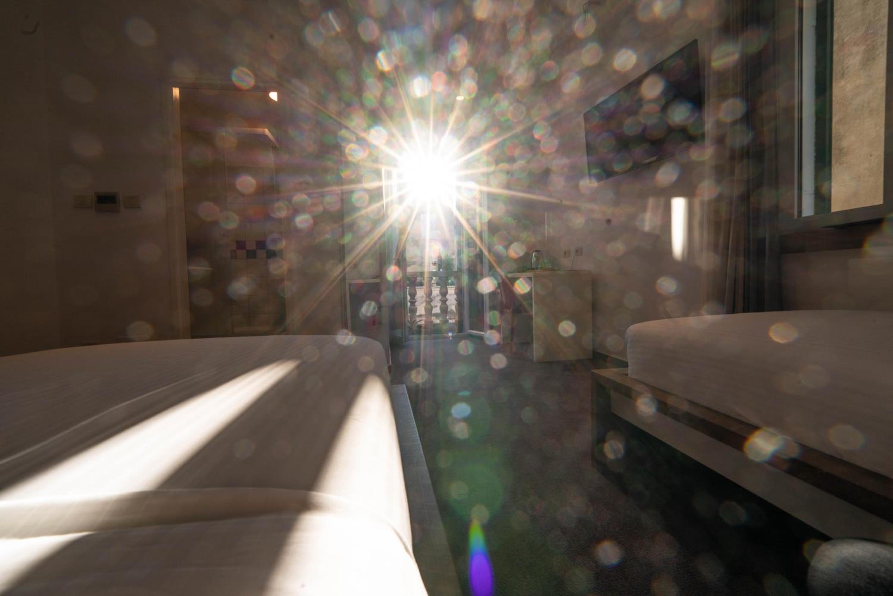 Standard Twin Room - Photo 14