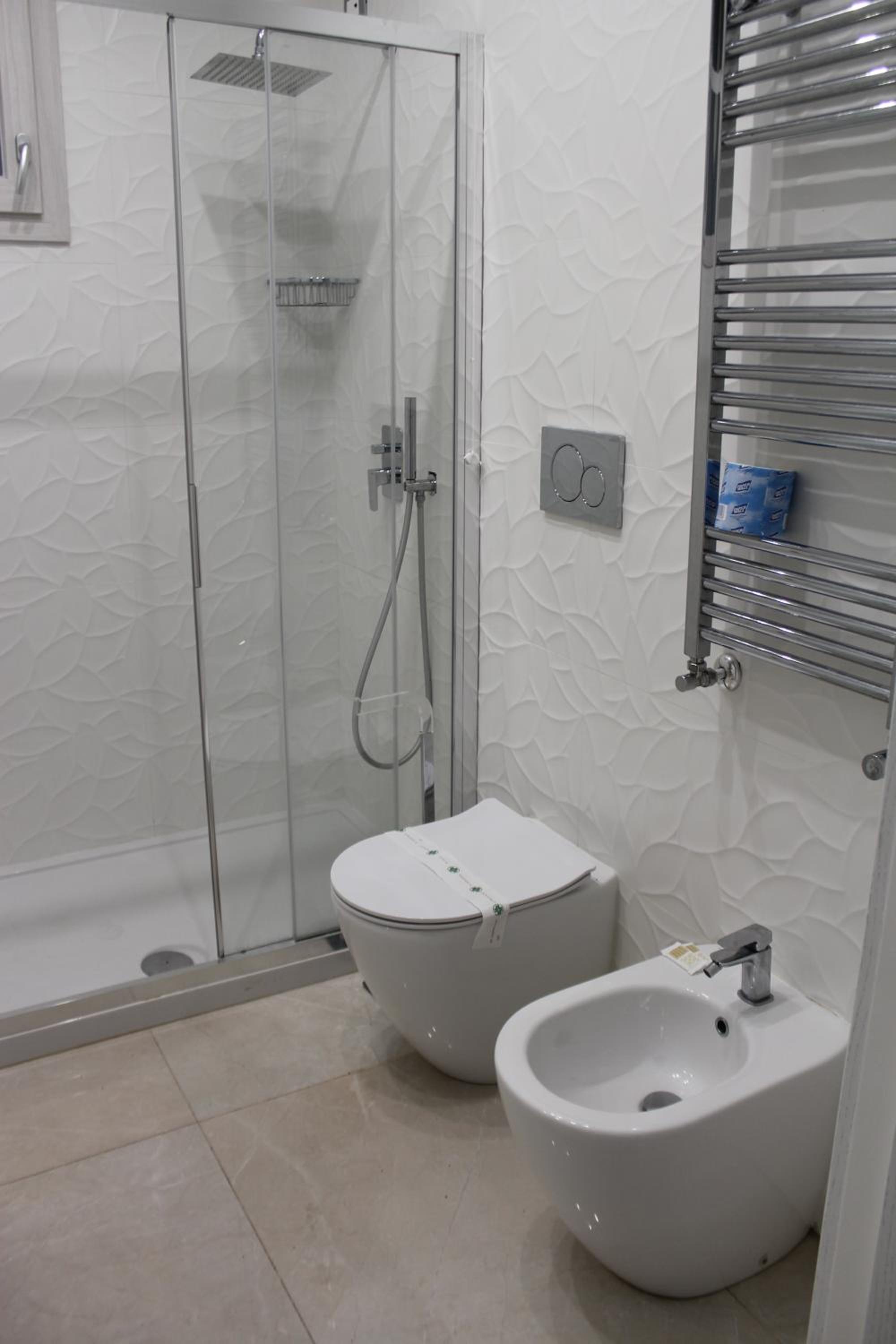 Large Double Room - Annex - Photo 6