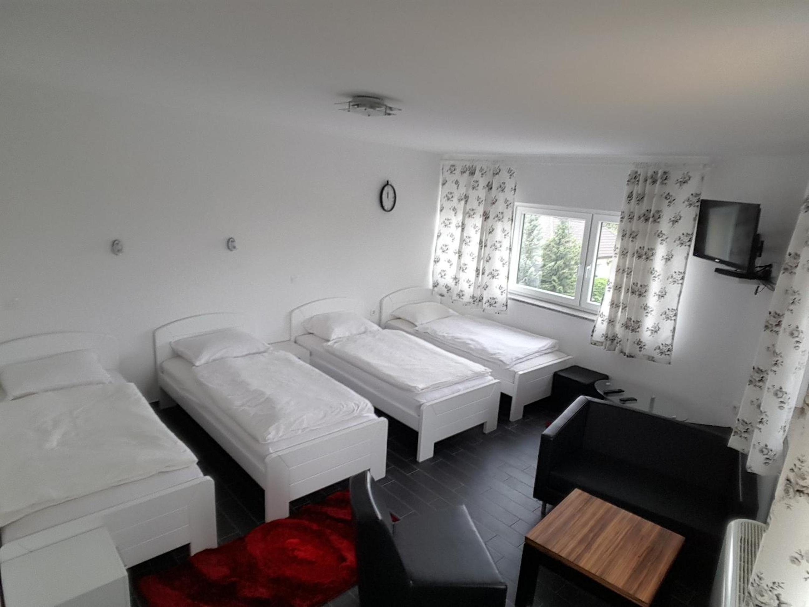 Quadruple Room with Mountain View - Photo 1