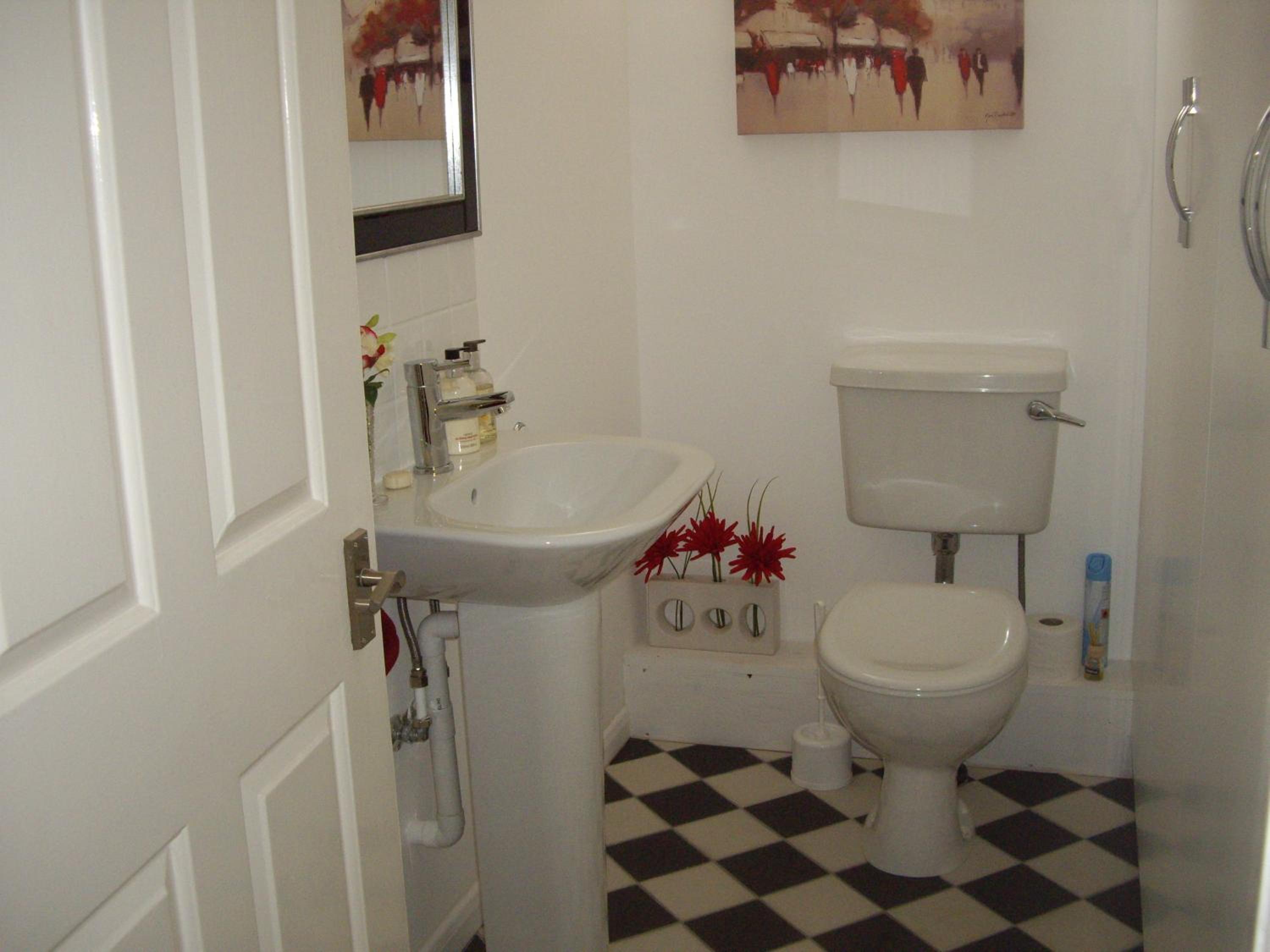 Double or Twin Room - Ground Floor - Photo 3